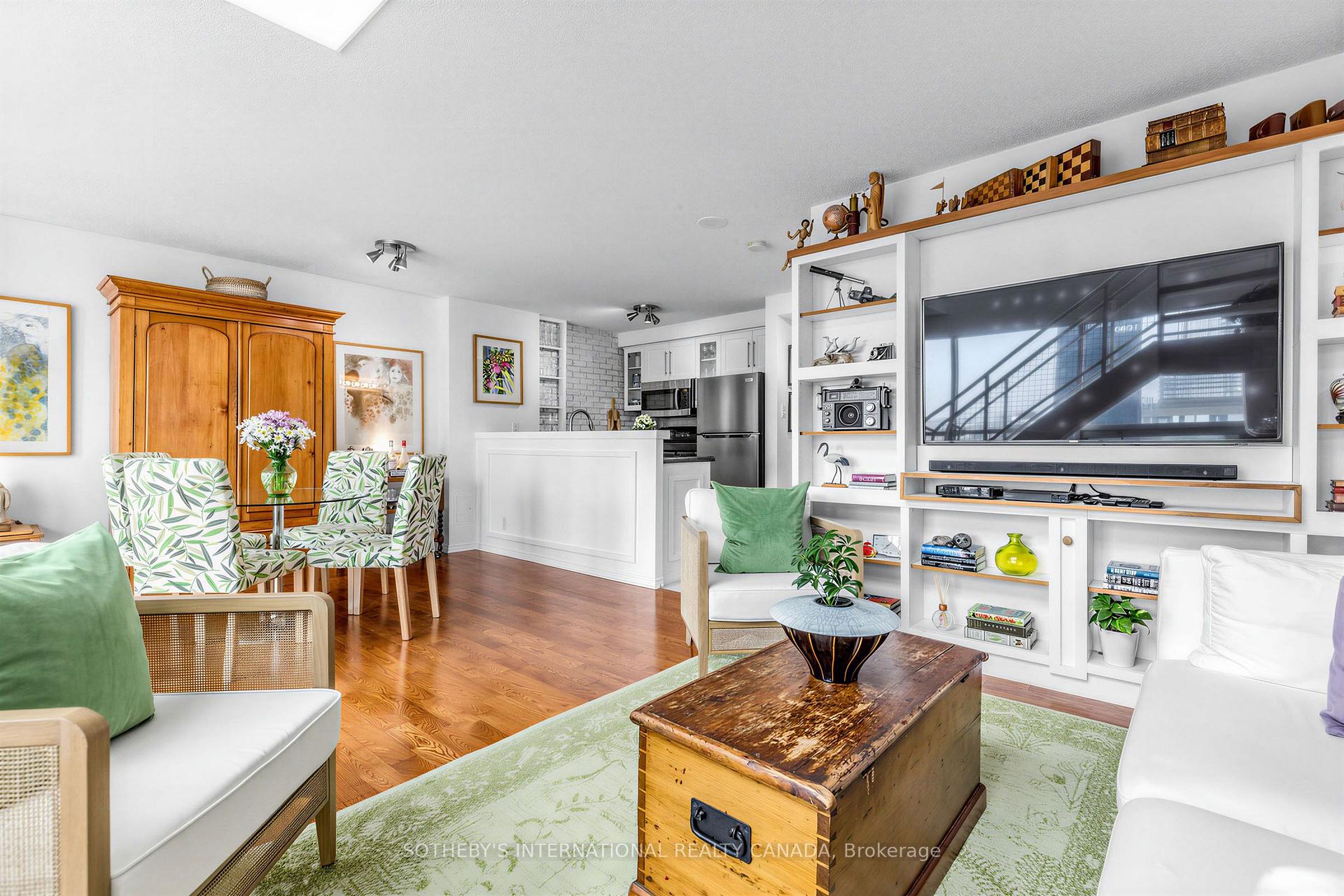 10 Yonge Street 2809, Toronto Unit: 2809