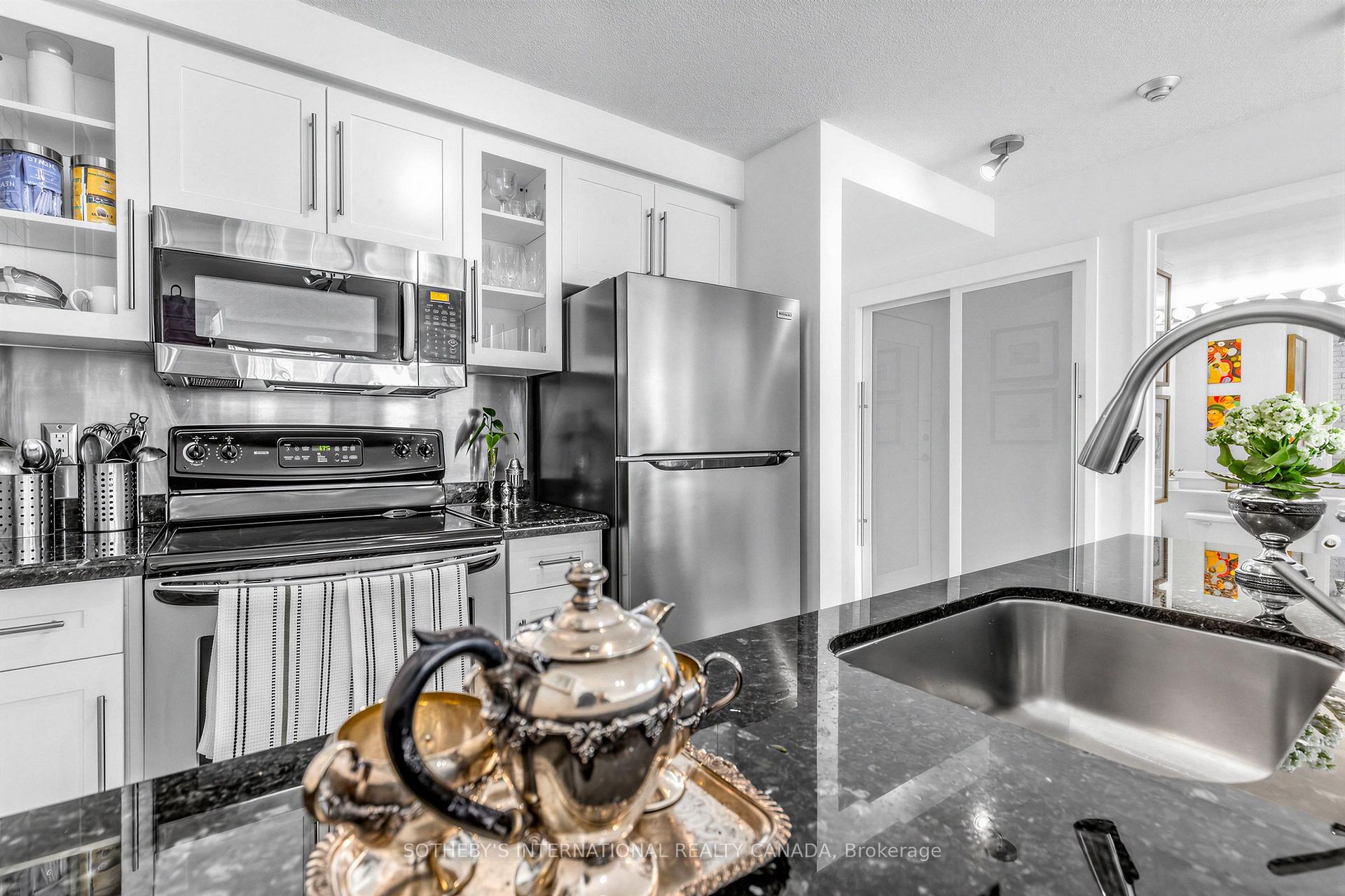 10 Yonge Street 2809, Toronto Unit: 2809