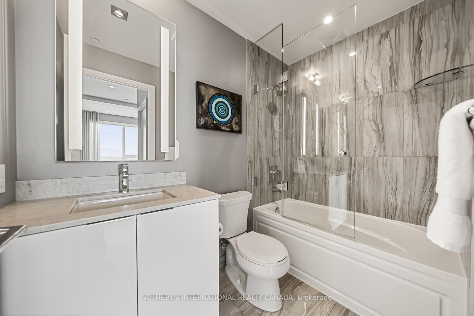 955 Bay Street 3807, Toronto Unit: 3807