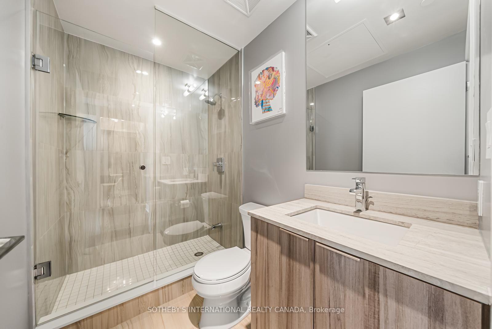 955 Bay Street 3807, Toronto Unit: 3807
