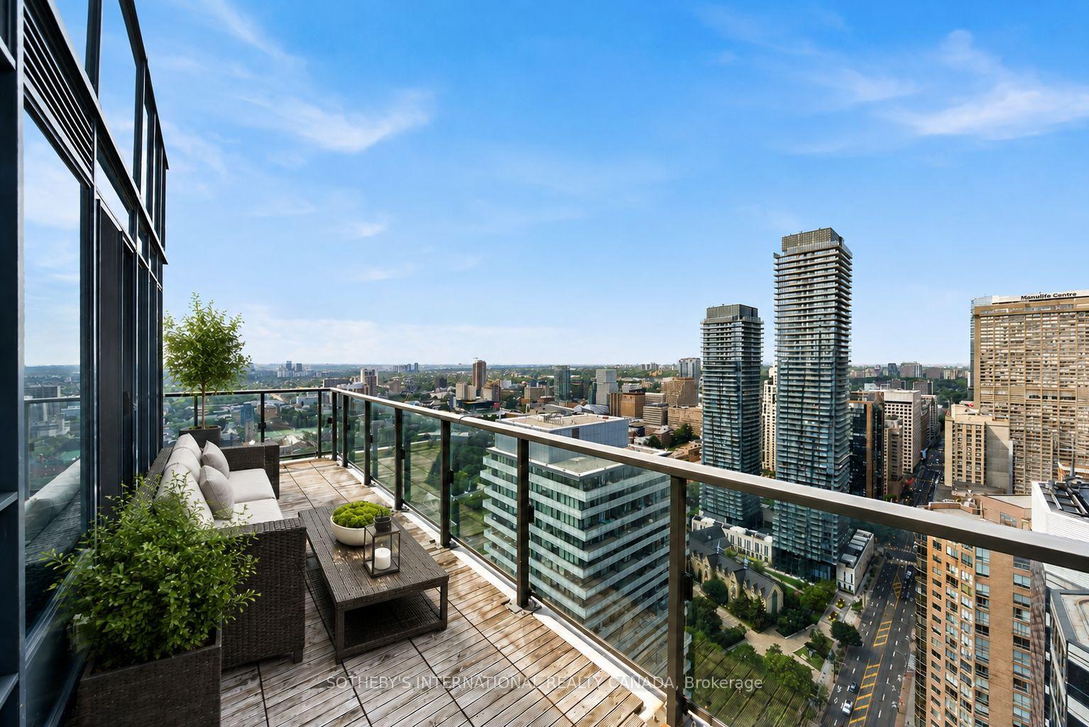 955 Bay Street 3807, Toronto Unit: 3807