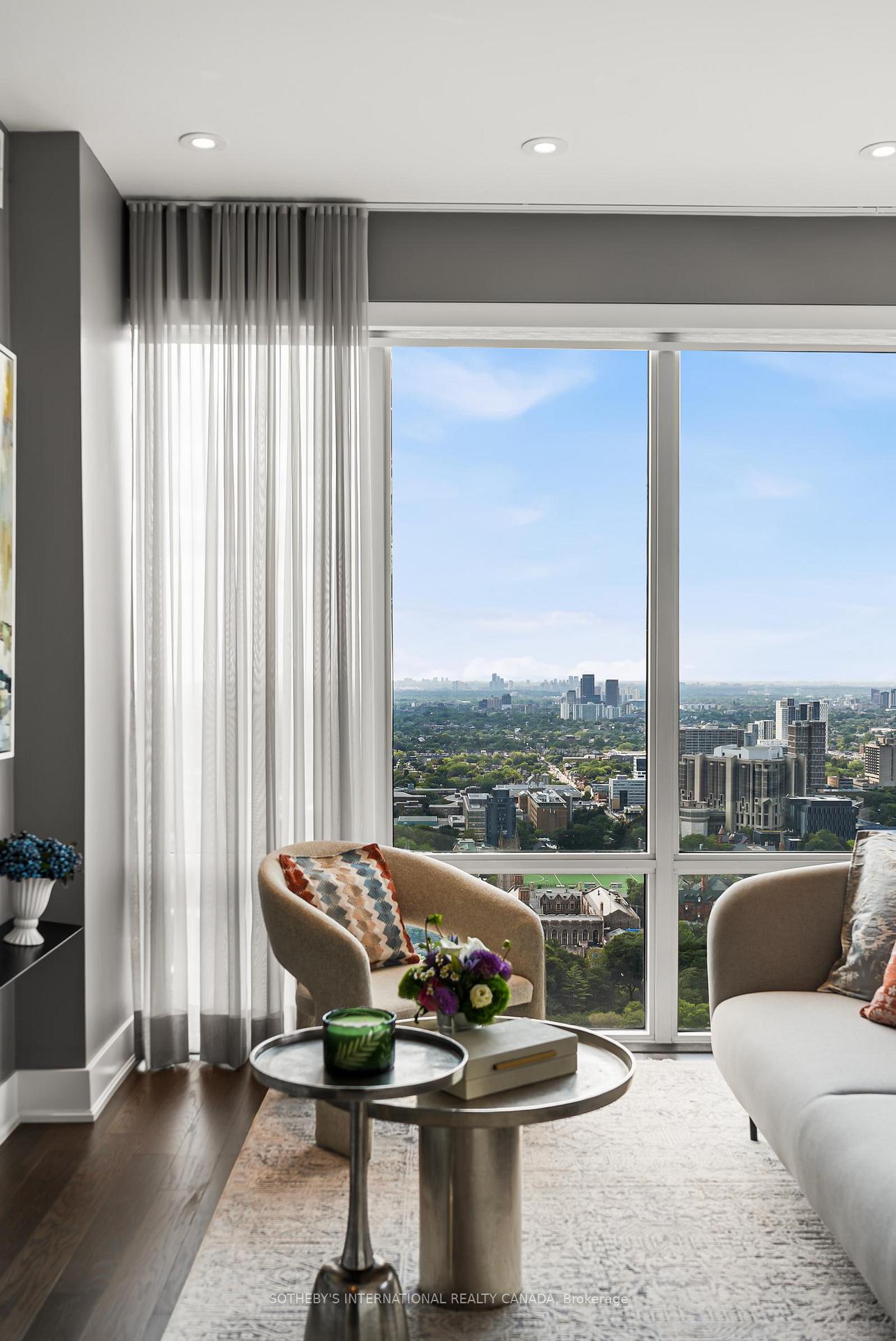 955 Bay Street 3807, Toronto Unit: 3807