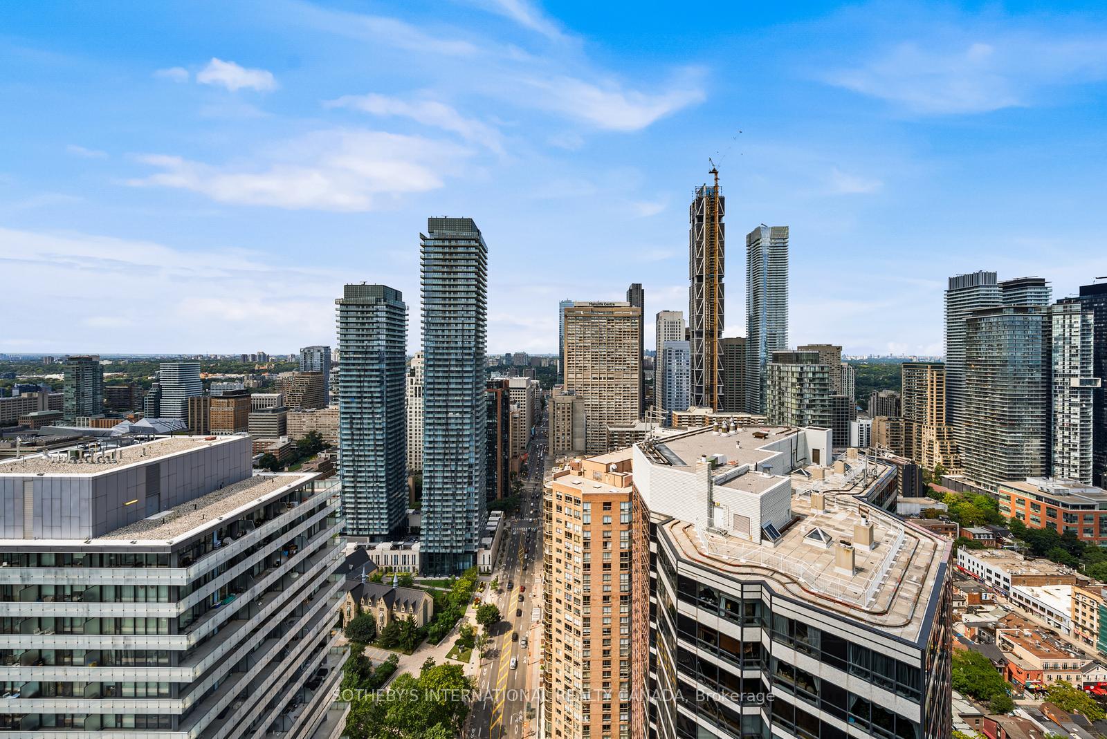955 Bay Street 3807, Toronto Unit: 3807