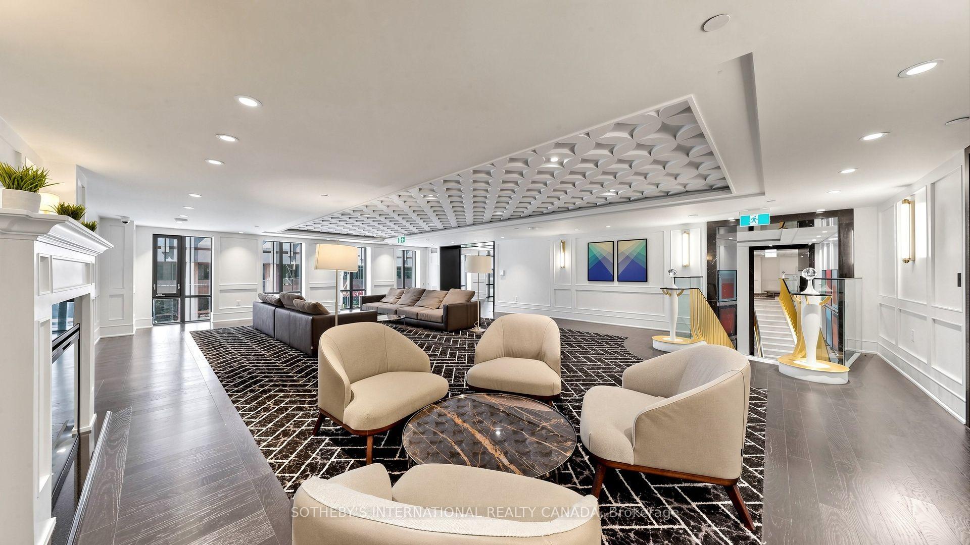 955 Bay Street 3807, Toronto Unit: 3807