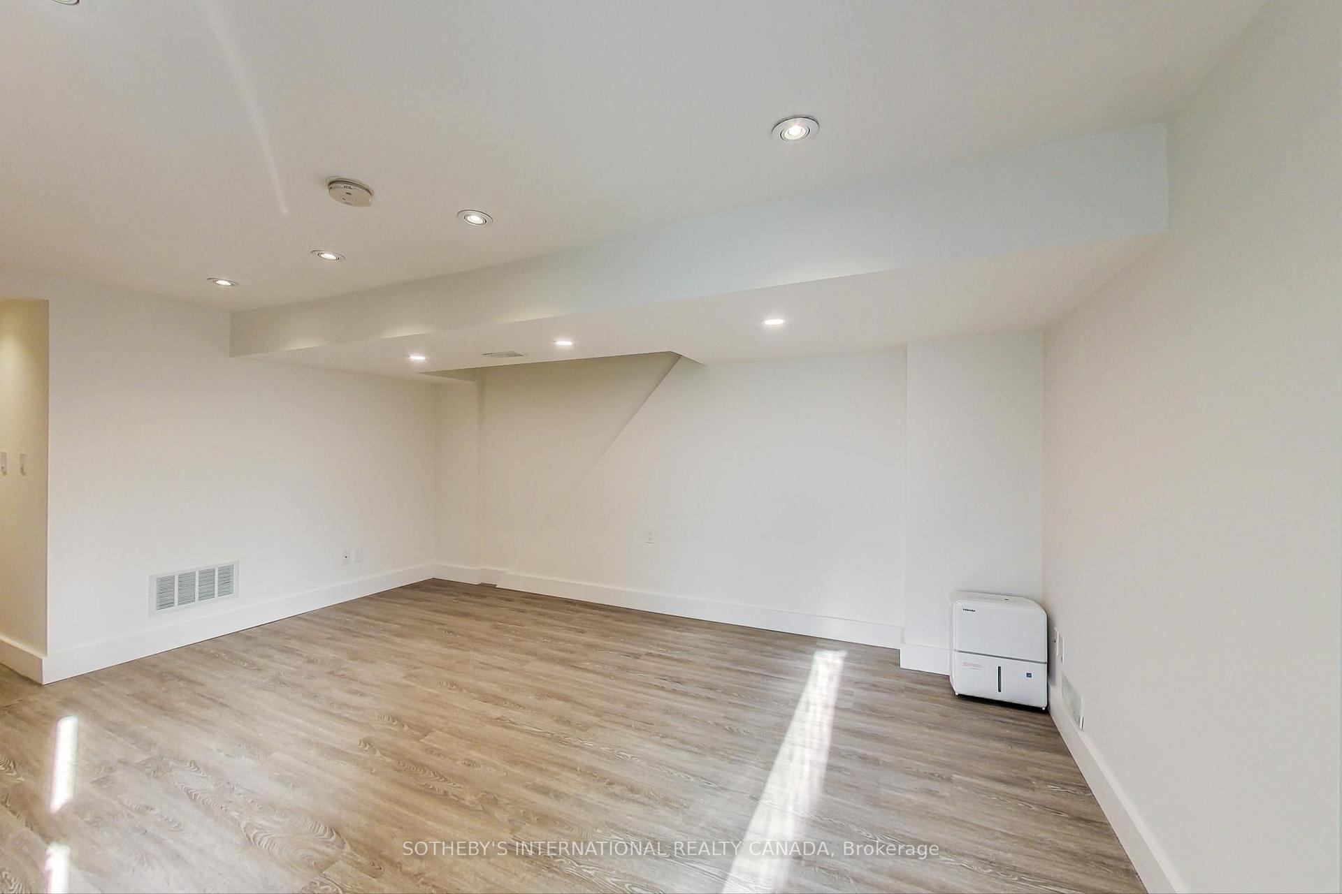 669 Euclid Avenue Lower, Toronto Unit: Lower