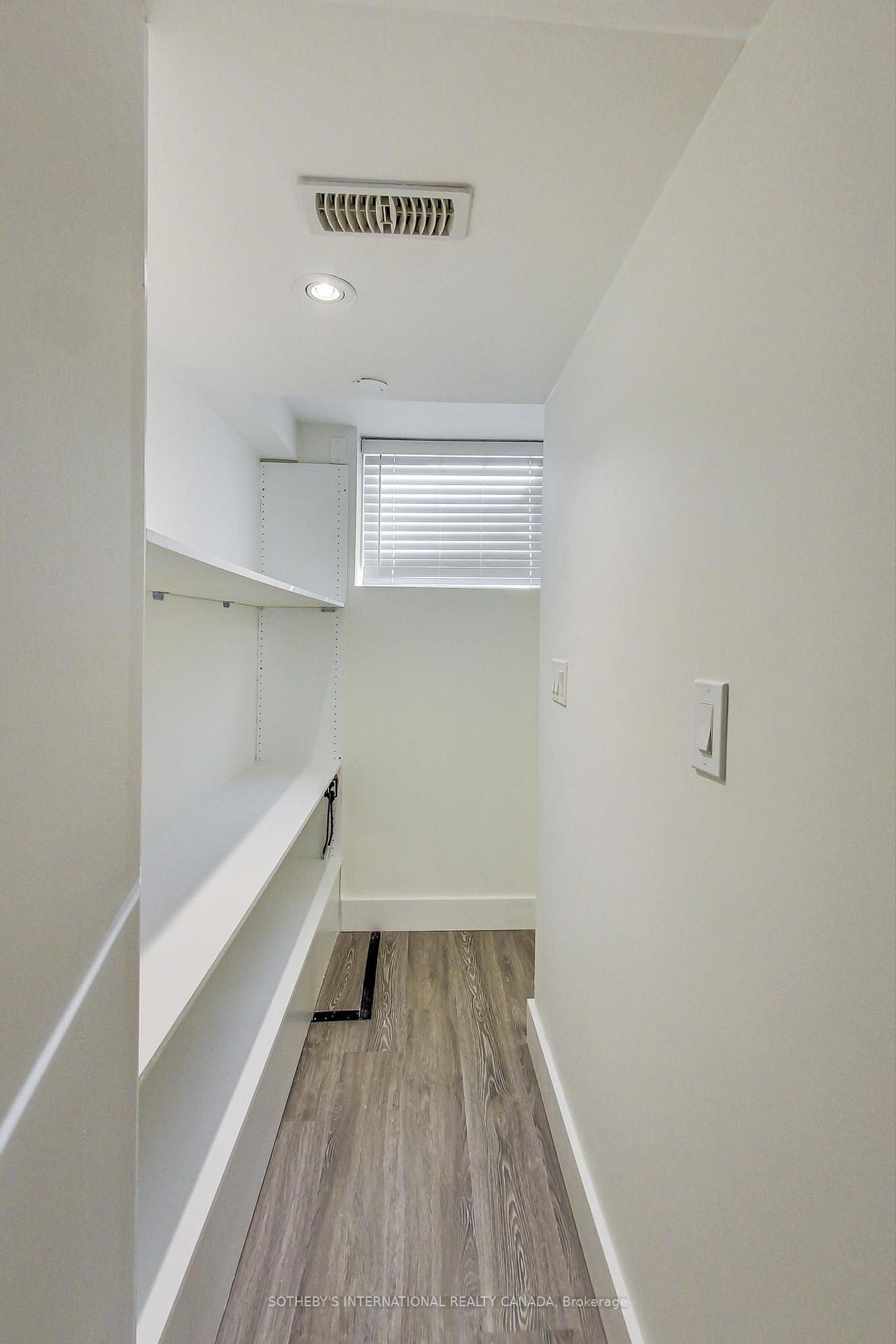 669 Euclid Avenue Lower, Toronto Unit: Lower