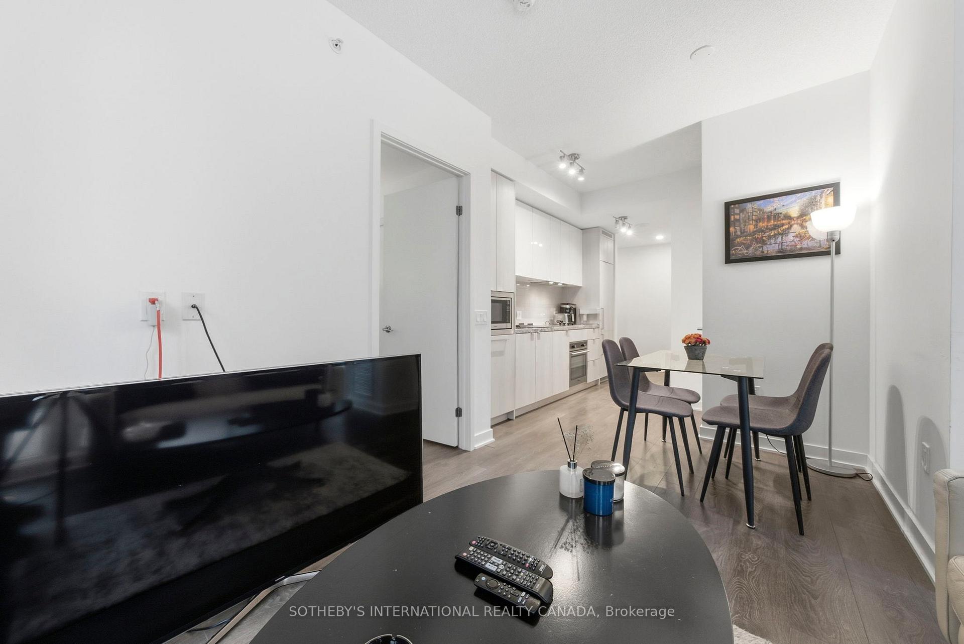 125 Blue Jays Way 3208, Toronto Unit: 3208