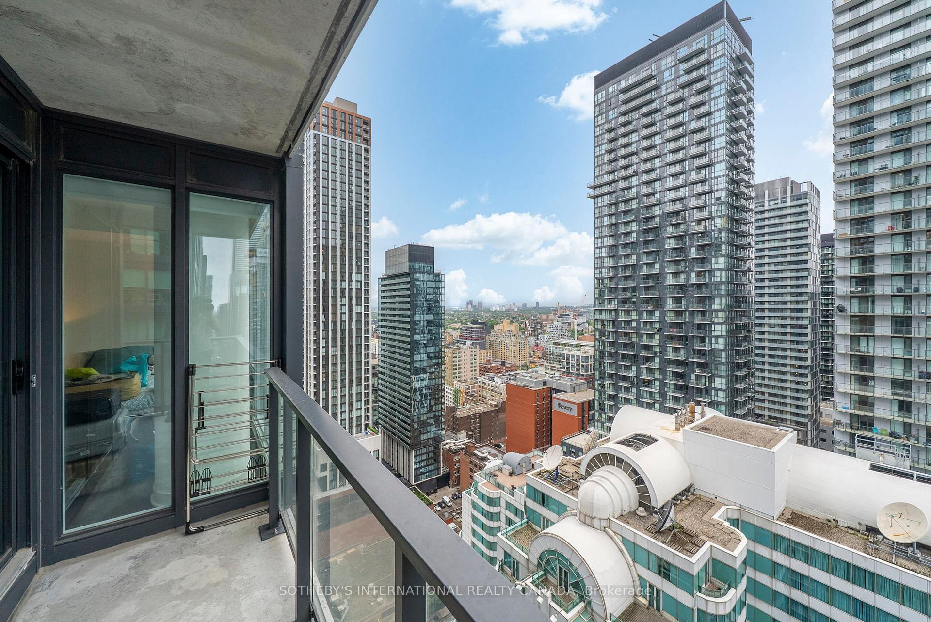 125 Blue Jays Way 3208, Toronto Unit: 3208
