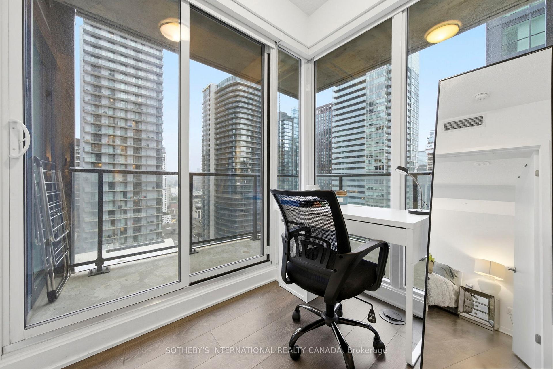 125 Blue Jays Way 3208, Toronto Unit: 3208