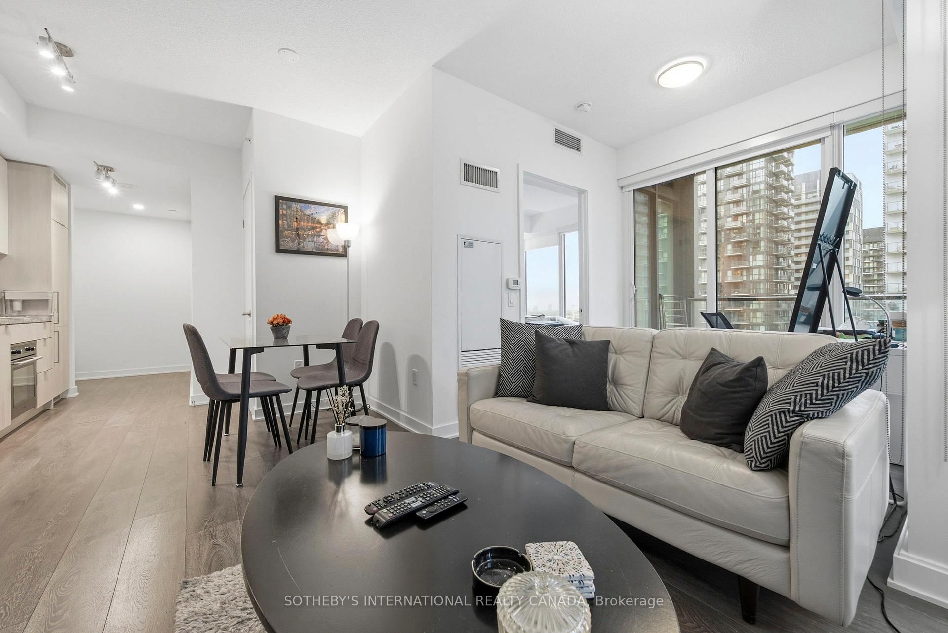 125 Blue Jays Way 3208, Toronto Unit: 3208