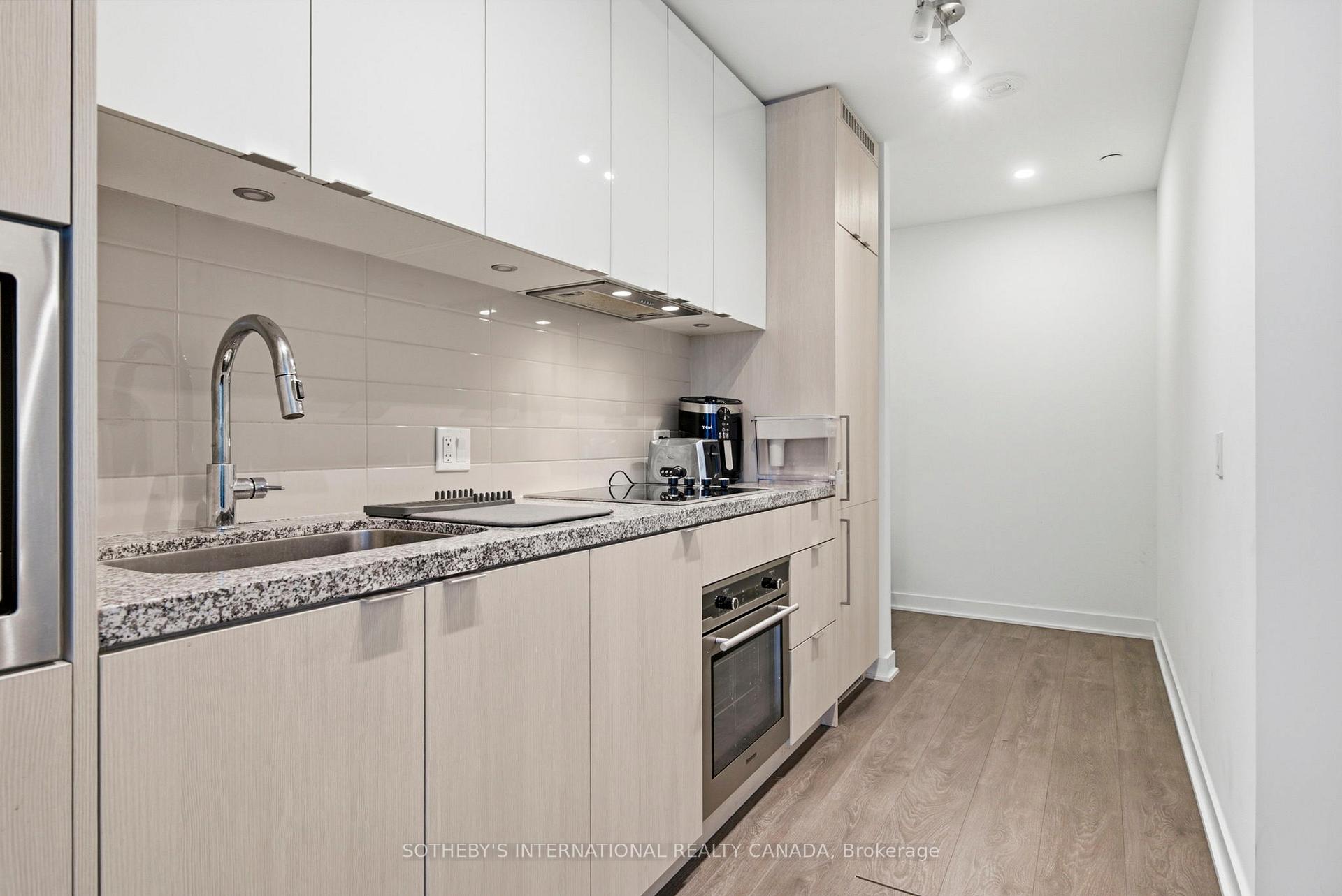 125 Blue Jays Way 3208, Toronto Unit: 3208
