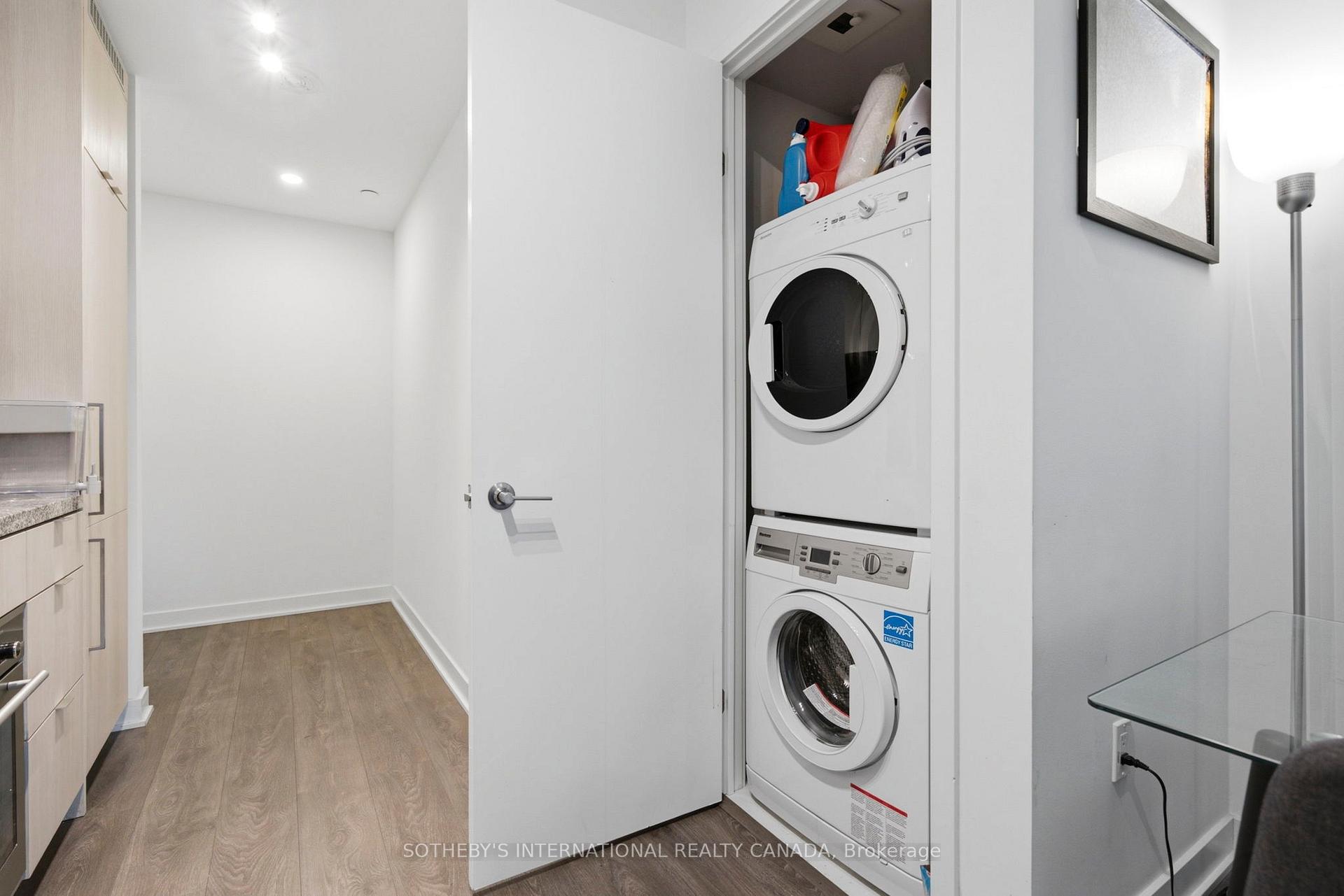 125 Blue Jays Way 3208, Toronto Unit: 3208