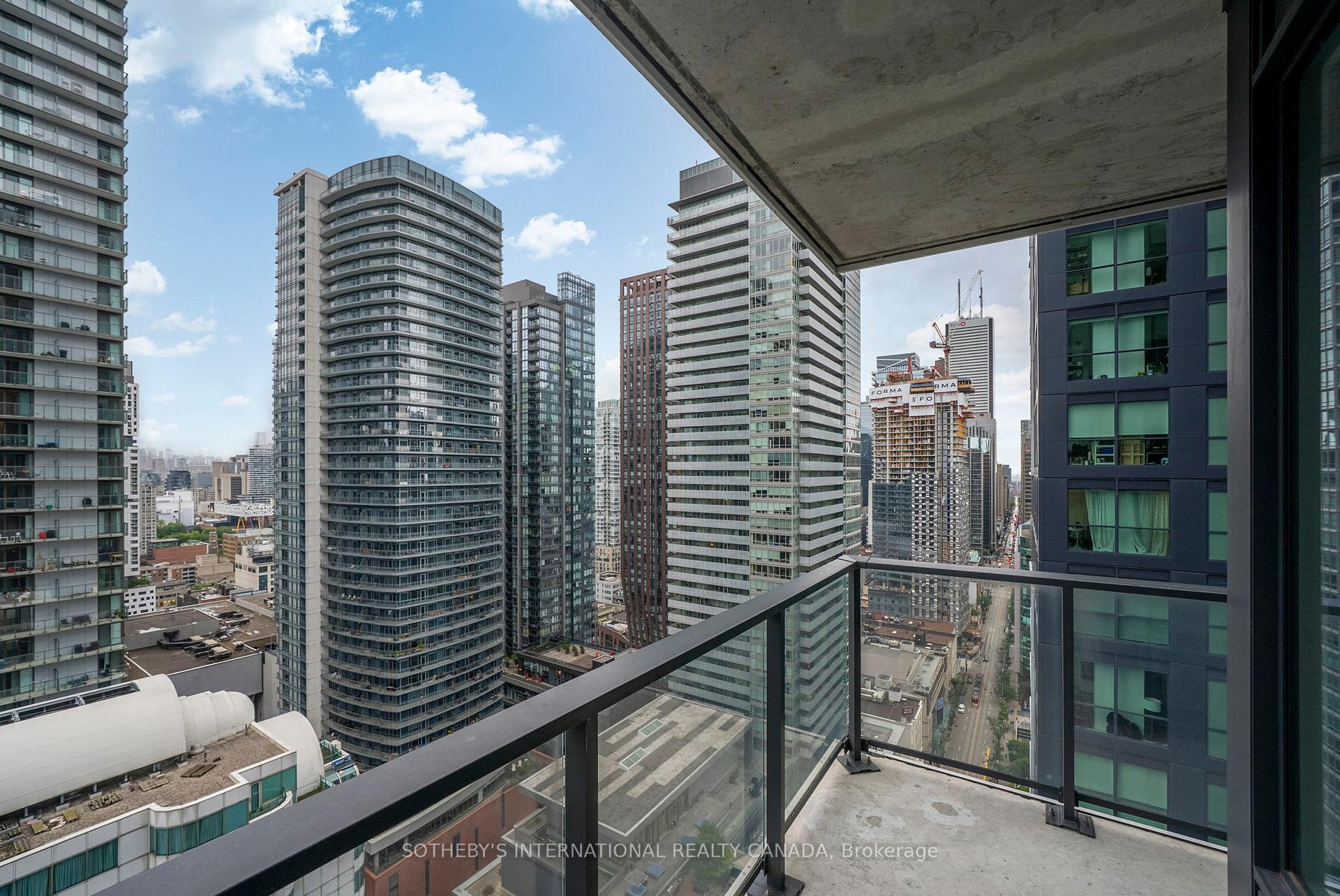 125 Blue Jays Way 3208, Toronto Unit: 3208