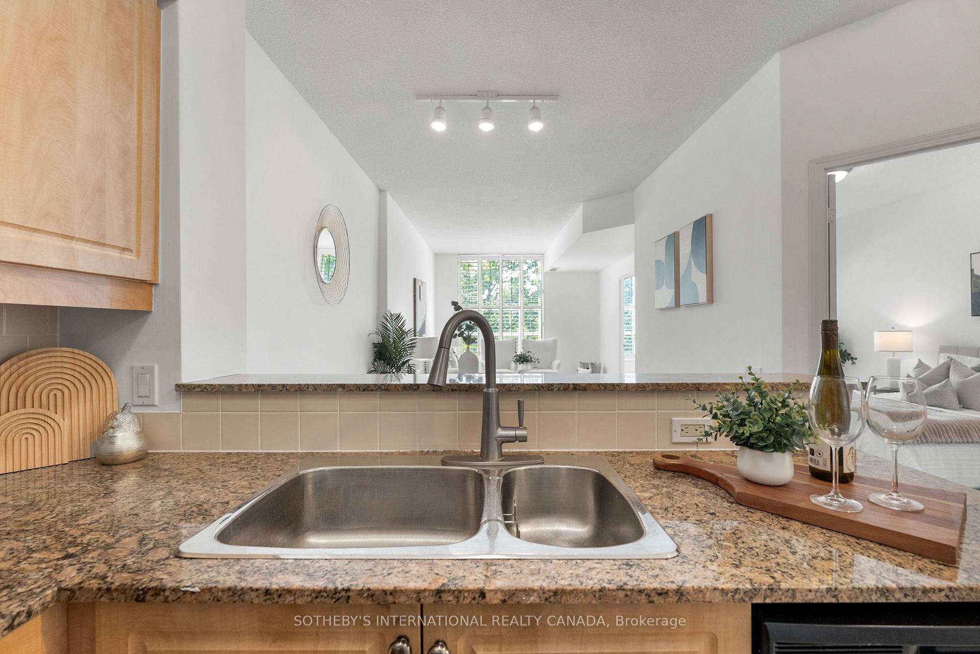 485 Rosewell Avenue 405, Toronto Unit: 405