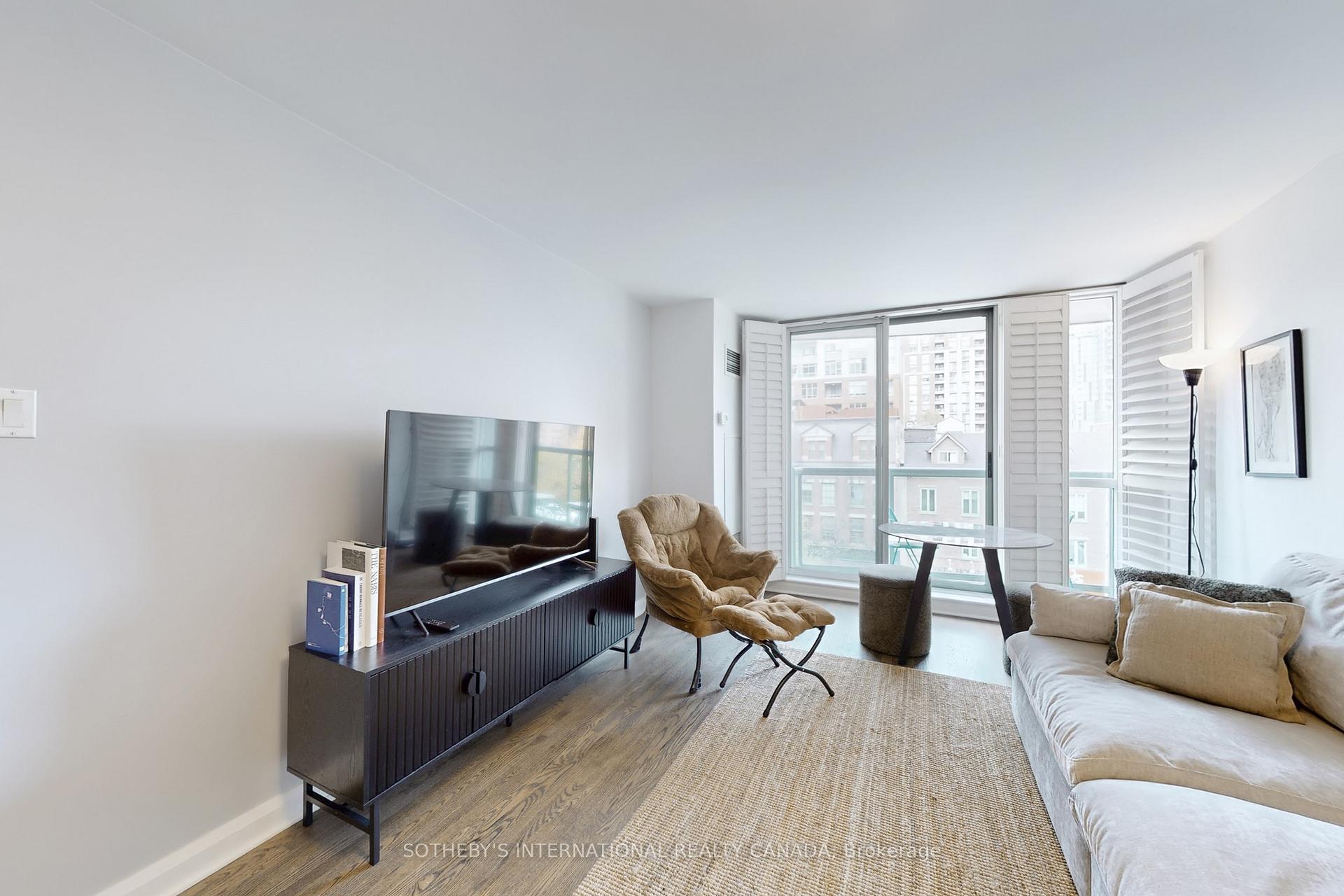 109 Front Street E 501, Toronto Unit: 501