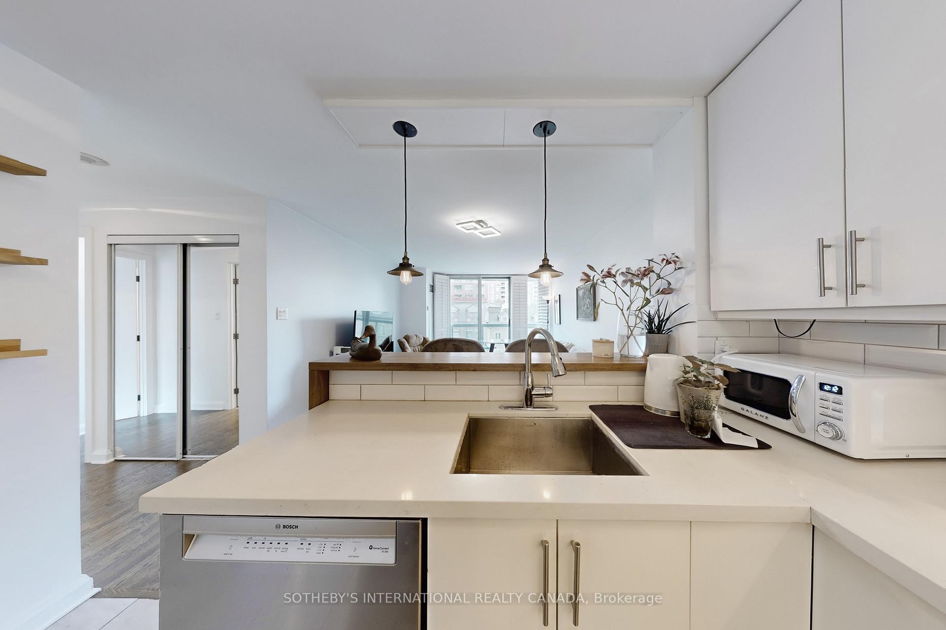 109 Front Street E 501, Toronto Unit: 501