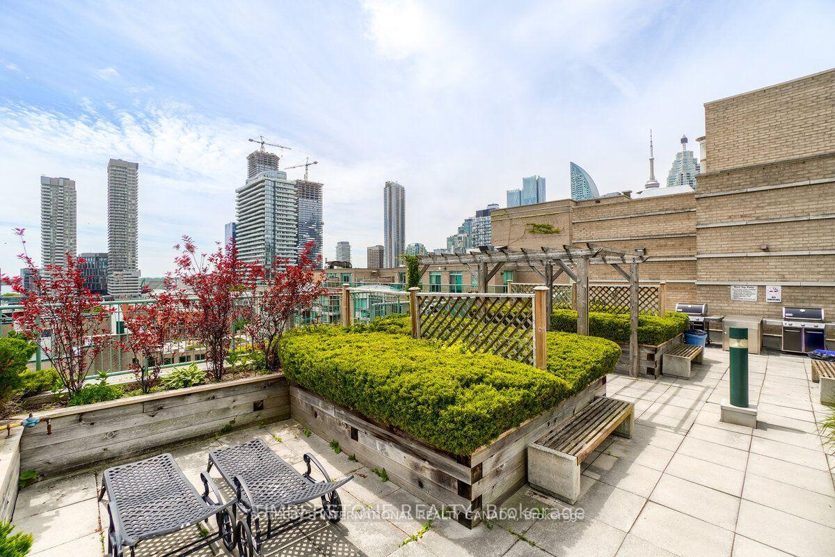 109 Front Street E 501, Toronto Unit: 501