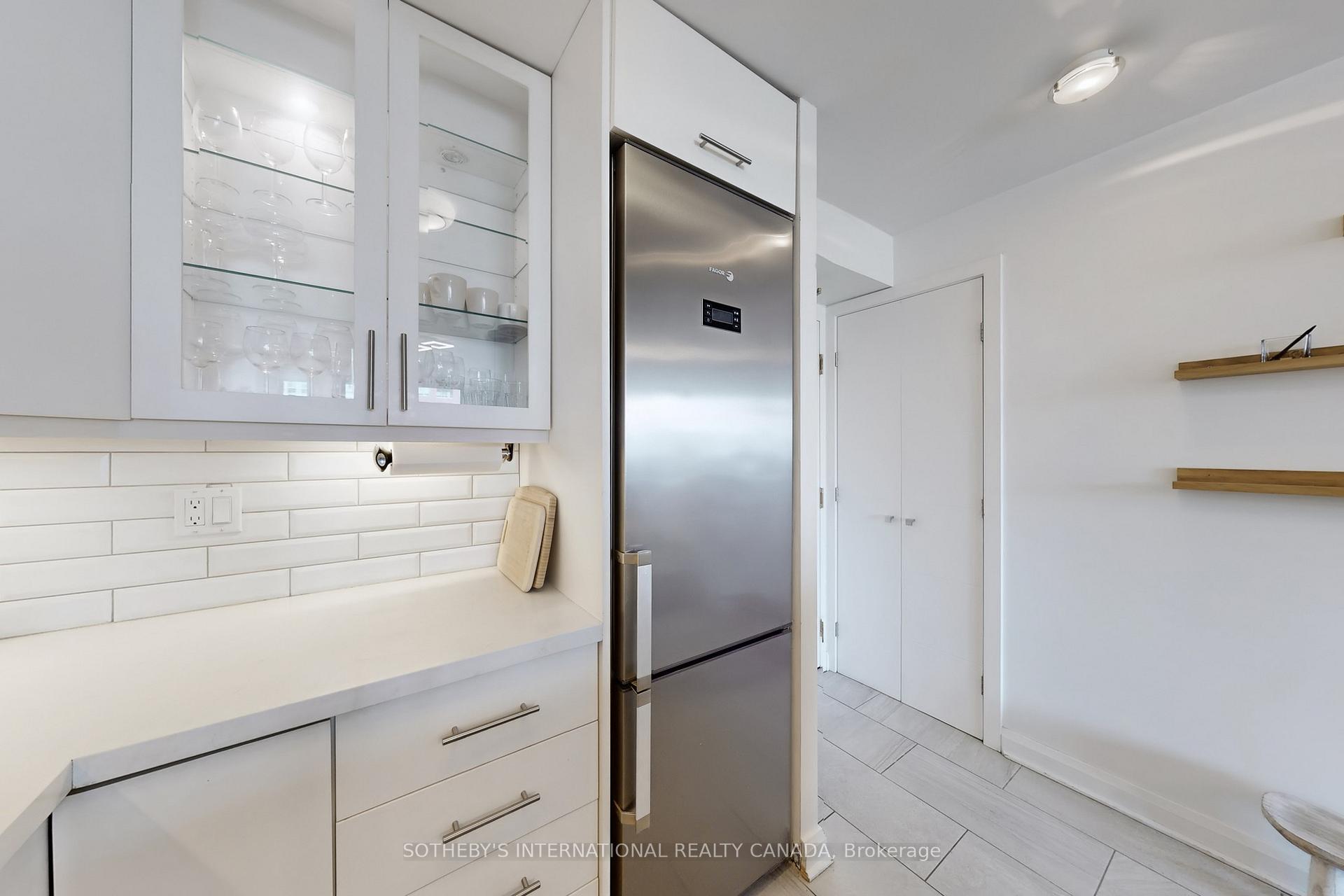 109 Front Street E 501, Toronto Unit: 501