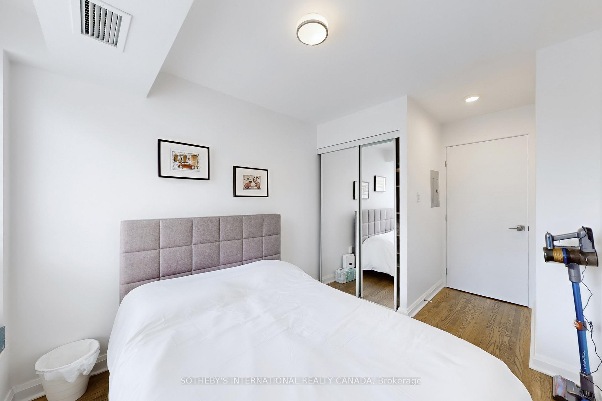 109 Front Street E 501, Toronto Unit: 501