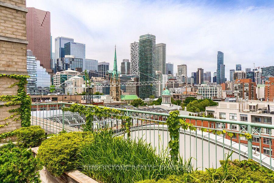 109 Front Street E 501, Toronto Unit: 501