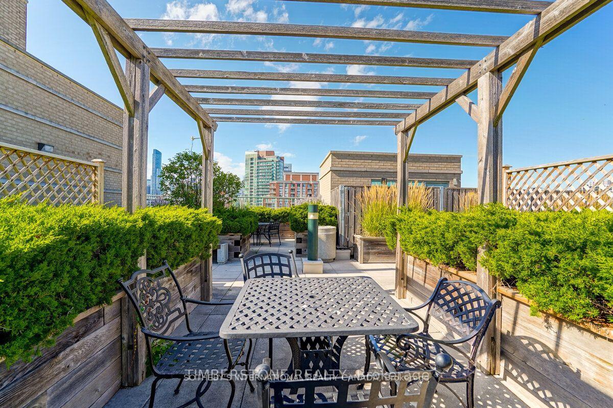 109 Front Street E 501, Toronto Unit: 501