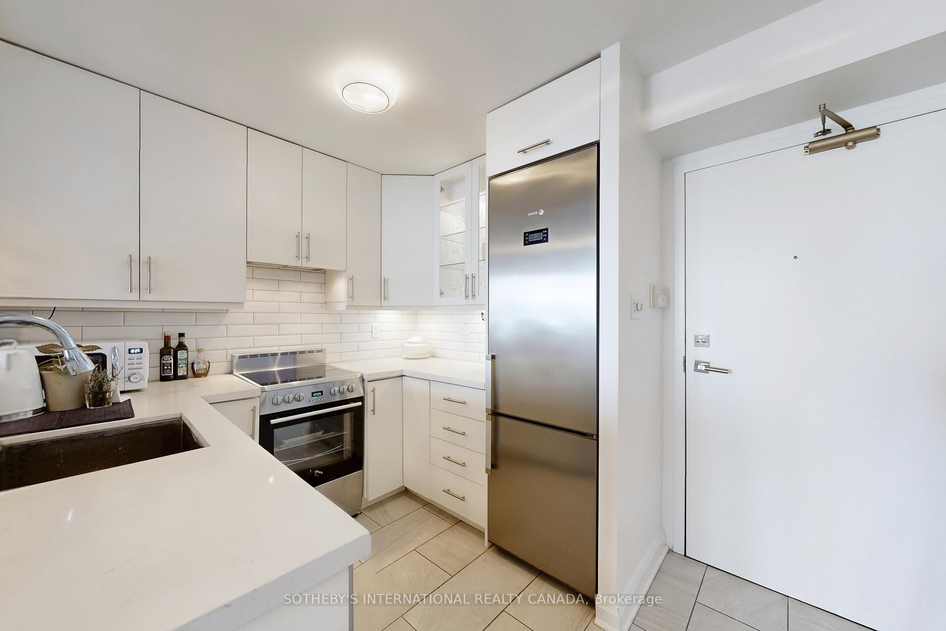 109 Front Street E 501, Toronto Unit: 501