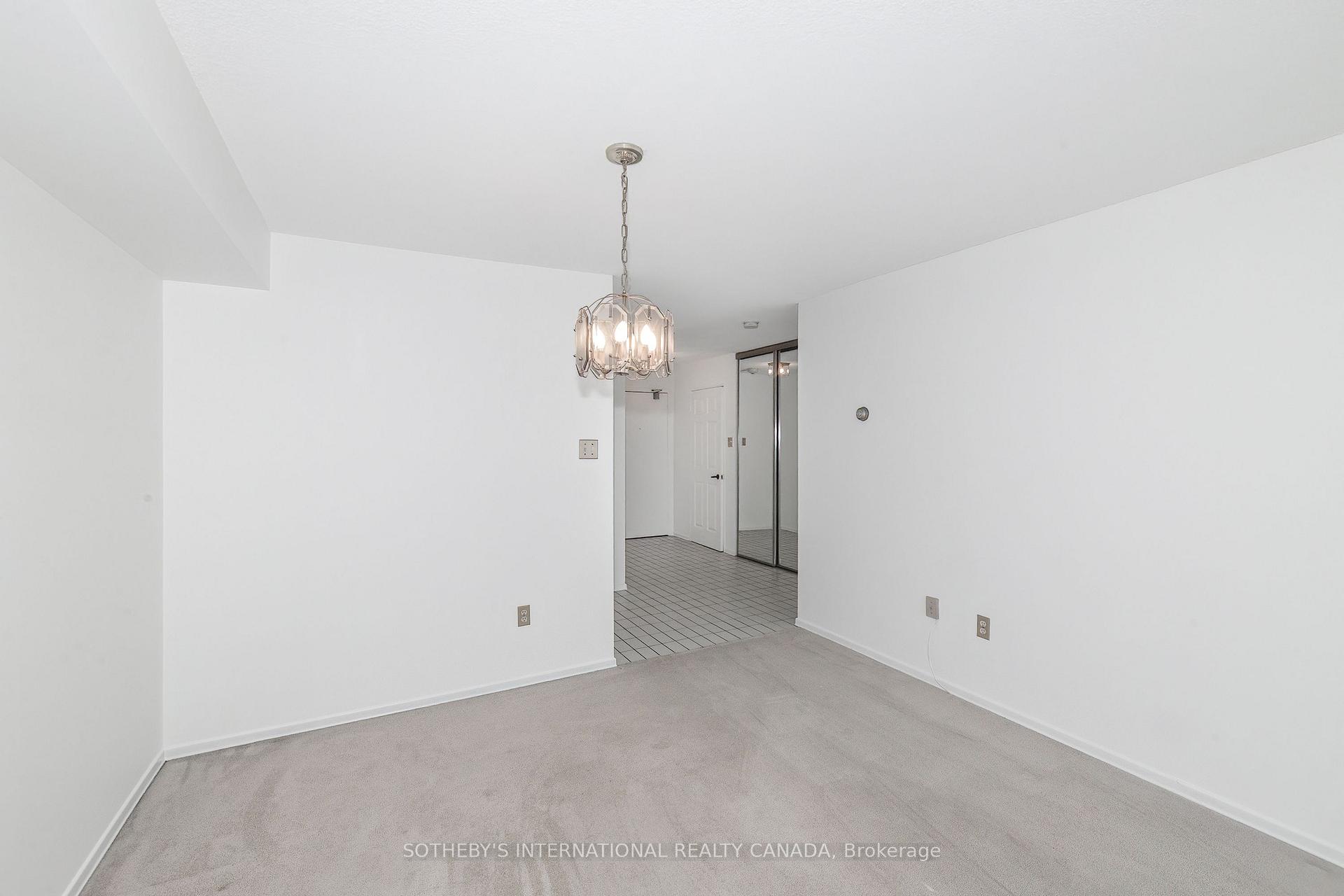 45 Carlton Street 1707, Toronto Unit: 1707