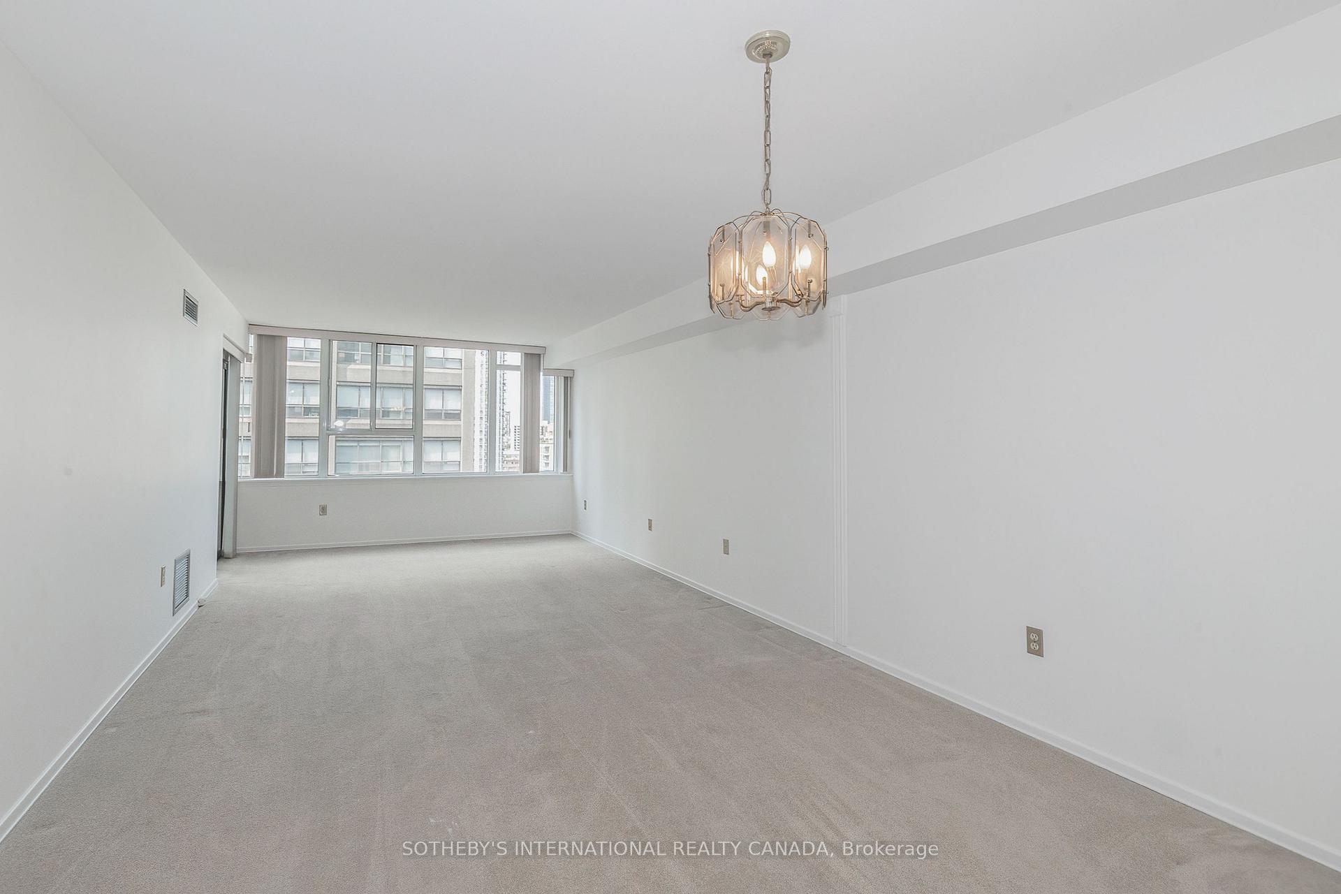 45 Carlton Street 1707, Toronto Unit: 1707