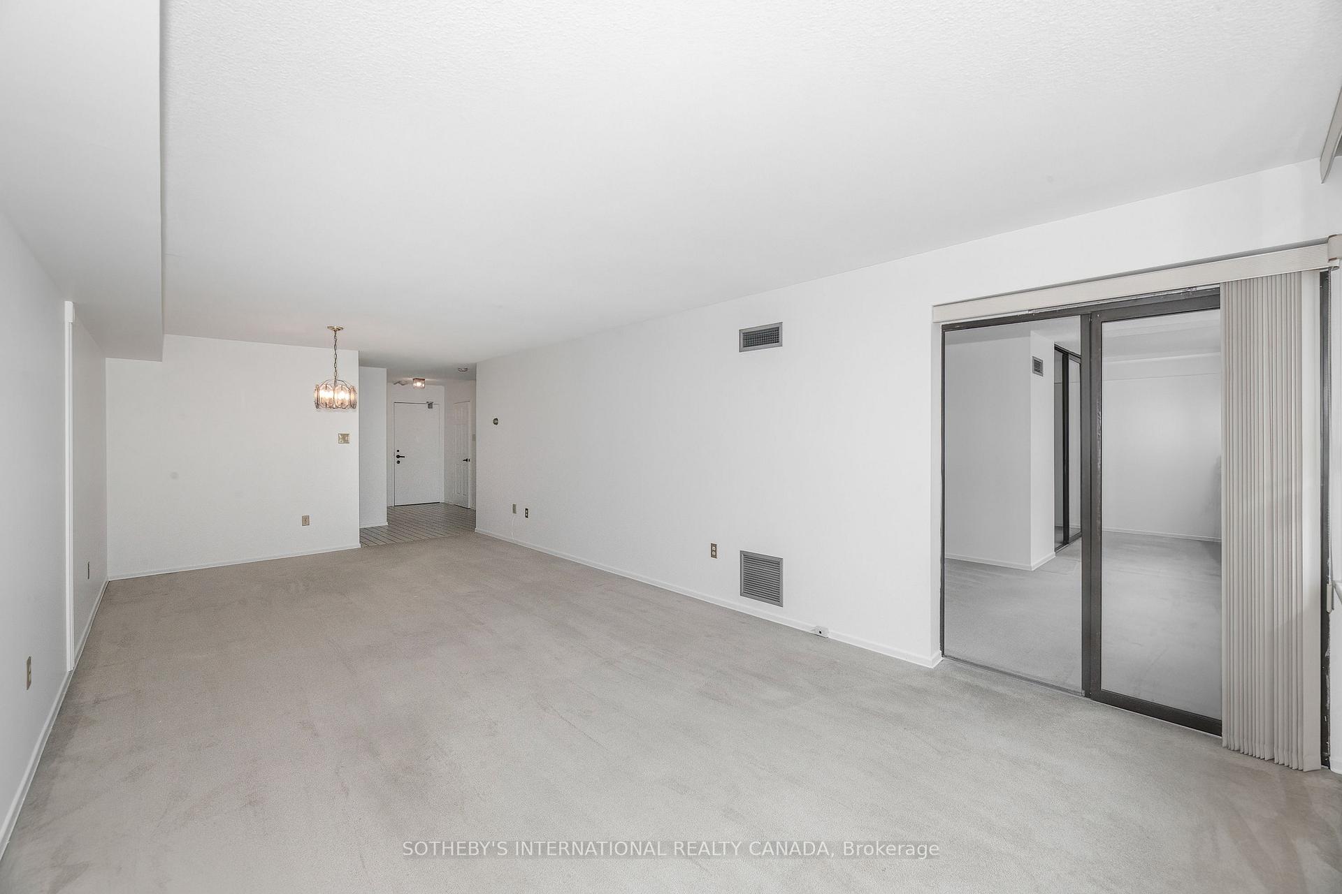 45 Carlton Street 1707, Toronto Unit: 1707