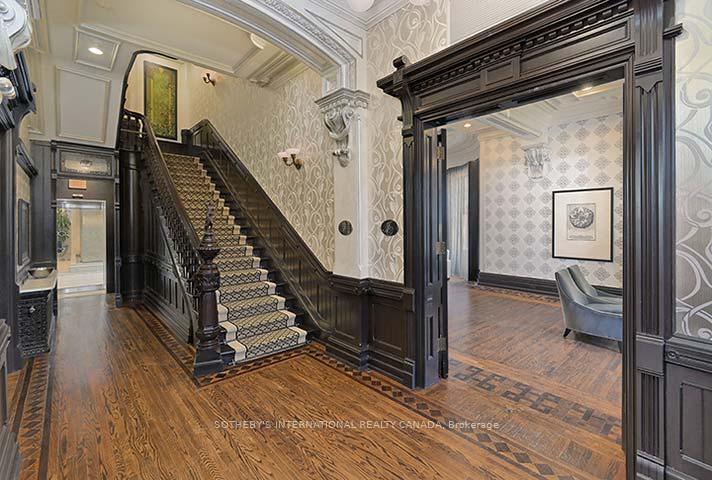 28 Linden Street 402, Toronto Unit: 402