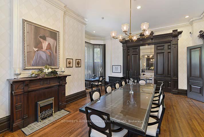 28 Linden Street 402, Toronto Unit: 402