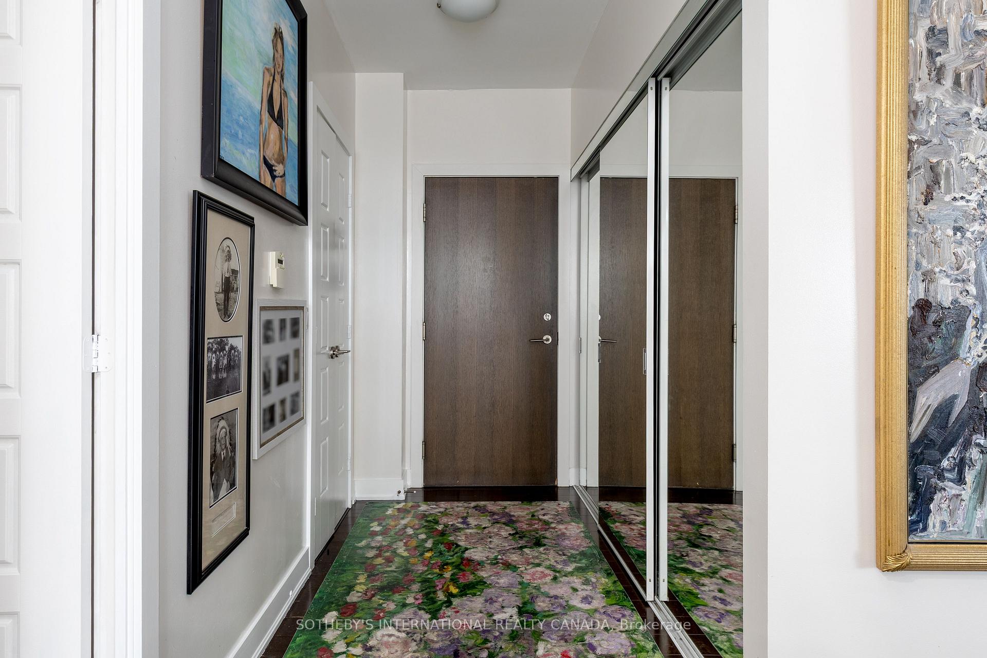 28 Linden Street 402, Toronto Unit: 402