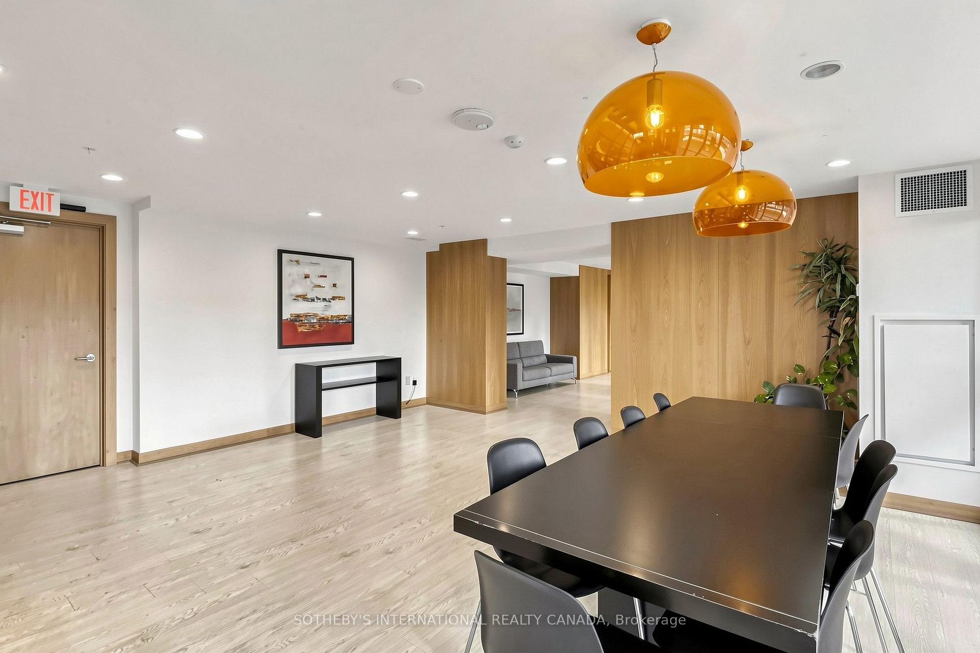 295 Adelaide Street W 3906, Toronto Unit: 3906