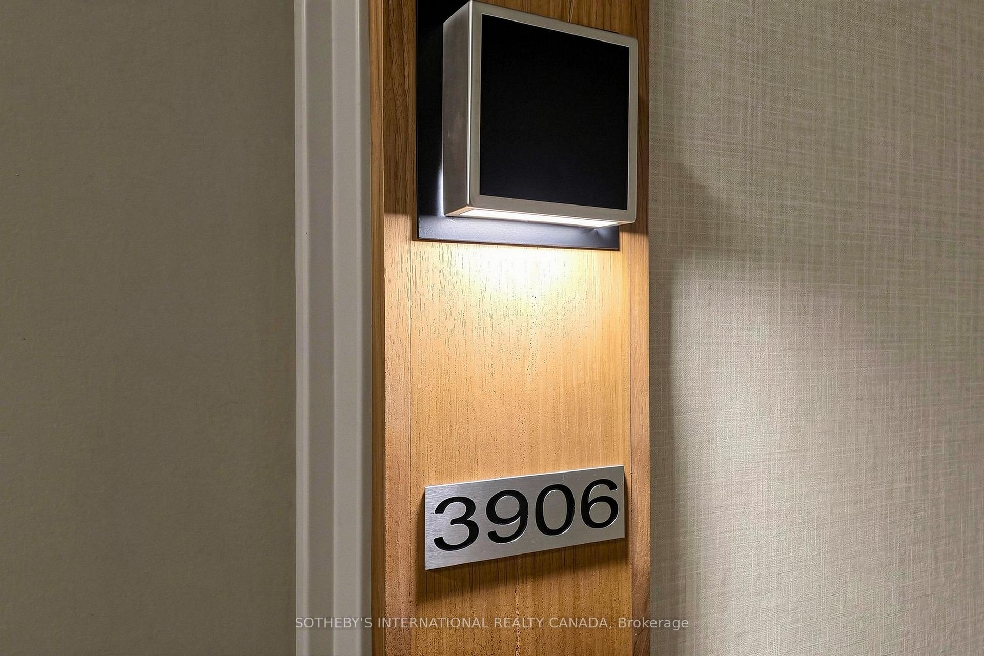 295 Adelaide Street W 3906, Toronto Unit: 3906