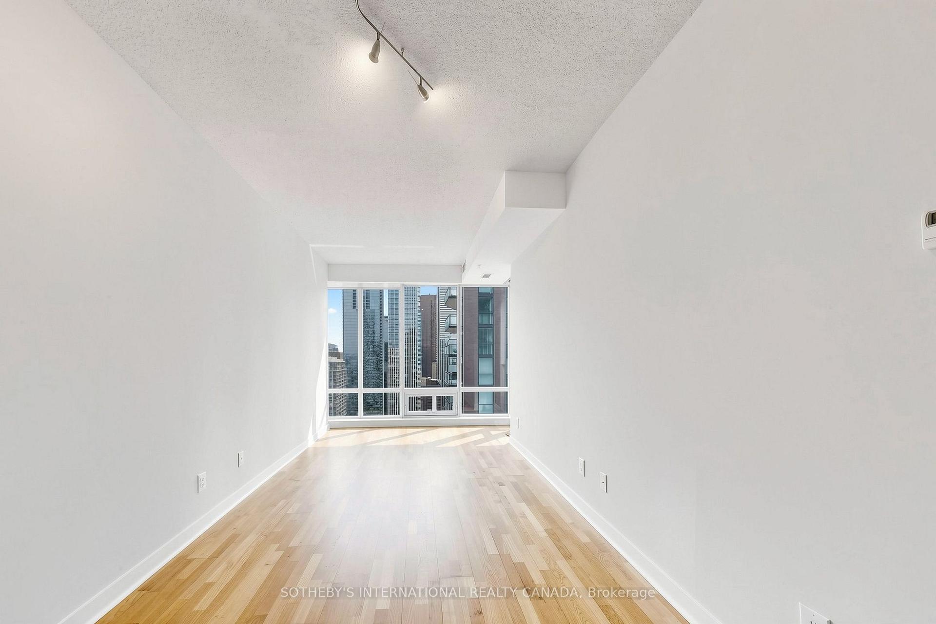 295 Adelaide Street W 3906, Toronto Unit: 3906