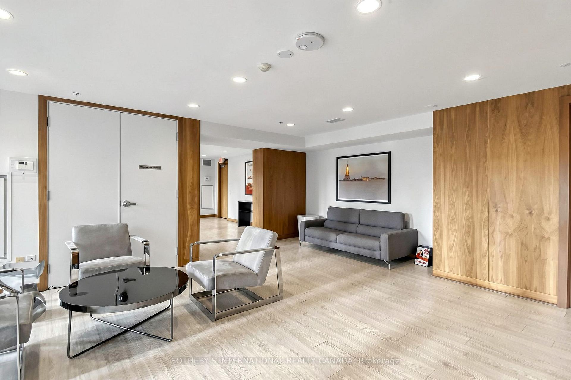 295 Adelaide Street W 3906, Toronto Unit: 3906