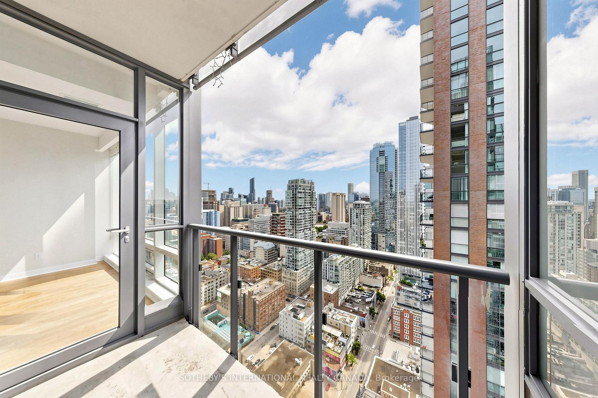 295 Adelaide Street W 3906, Toronto Unit: 3906