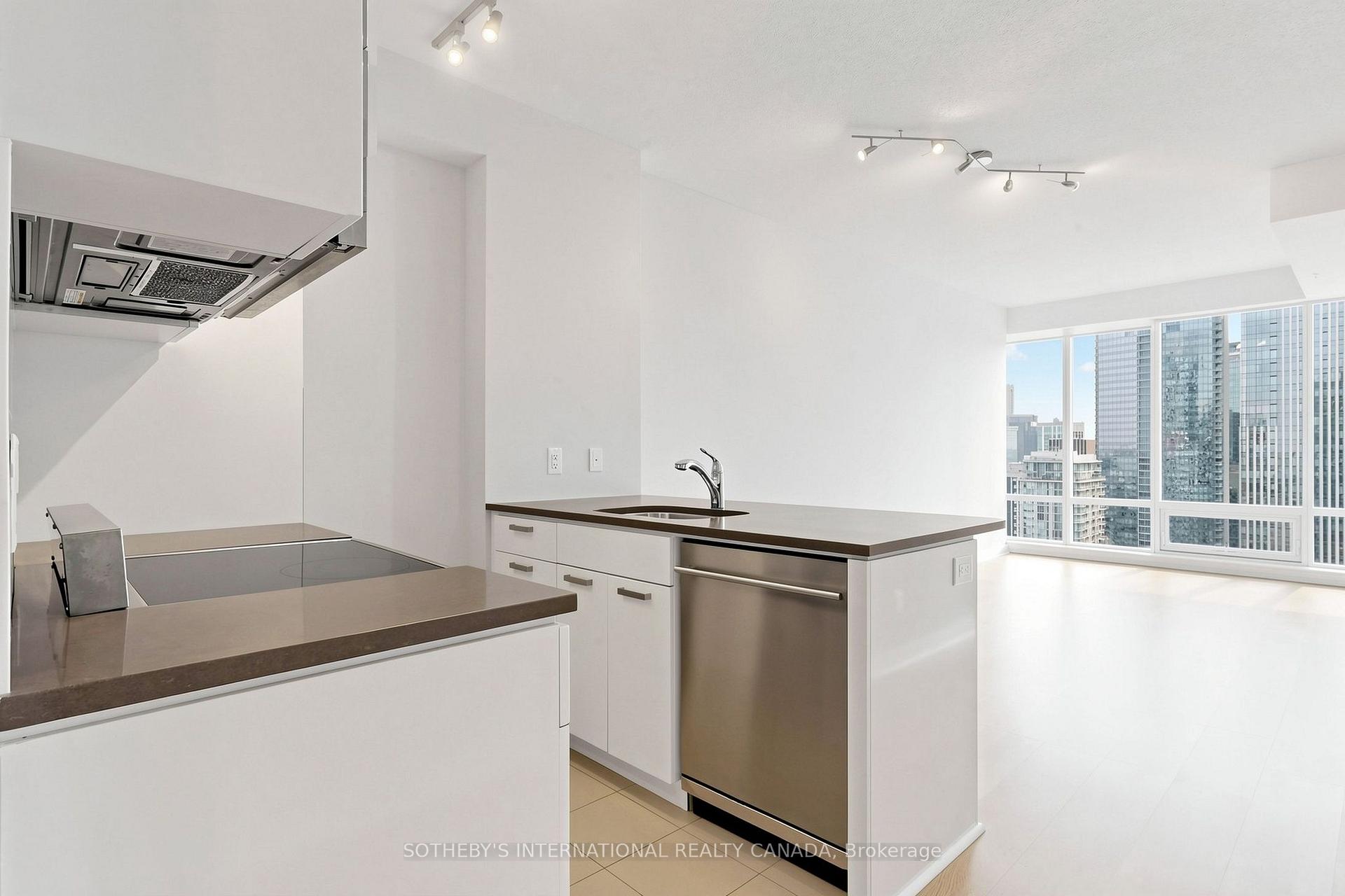 295 Adelaide Street W 3906, Toronto Unit: 3906