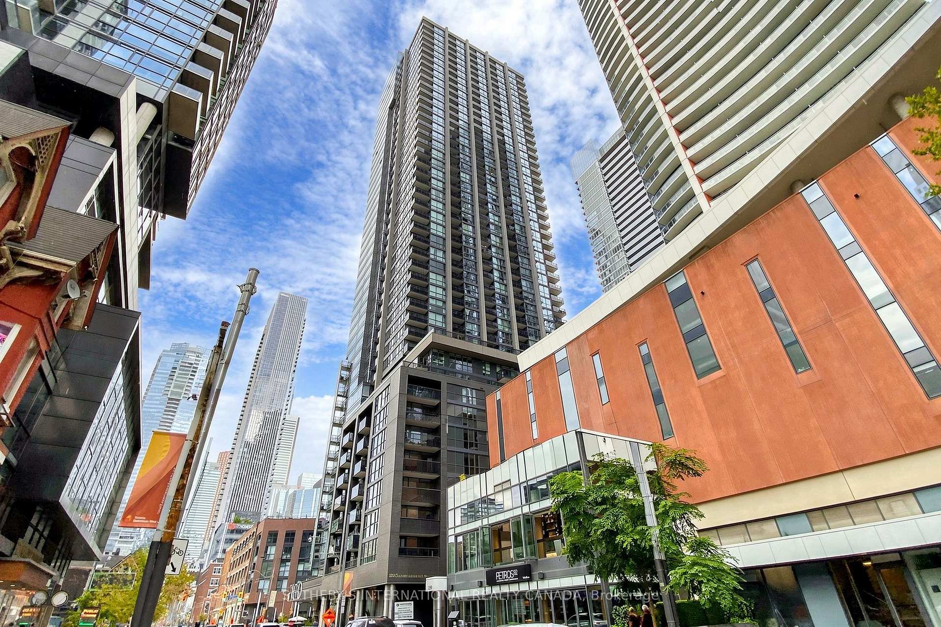 295 Adelaide Street W 3906, Toronto Unit: 3906