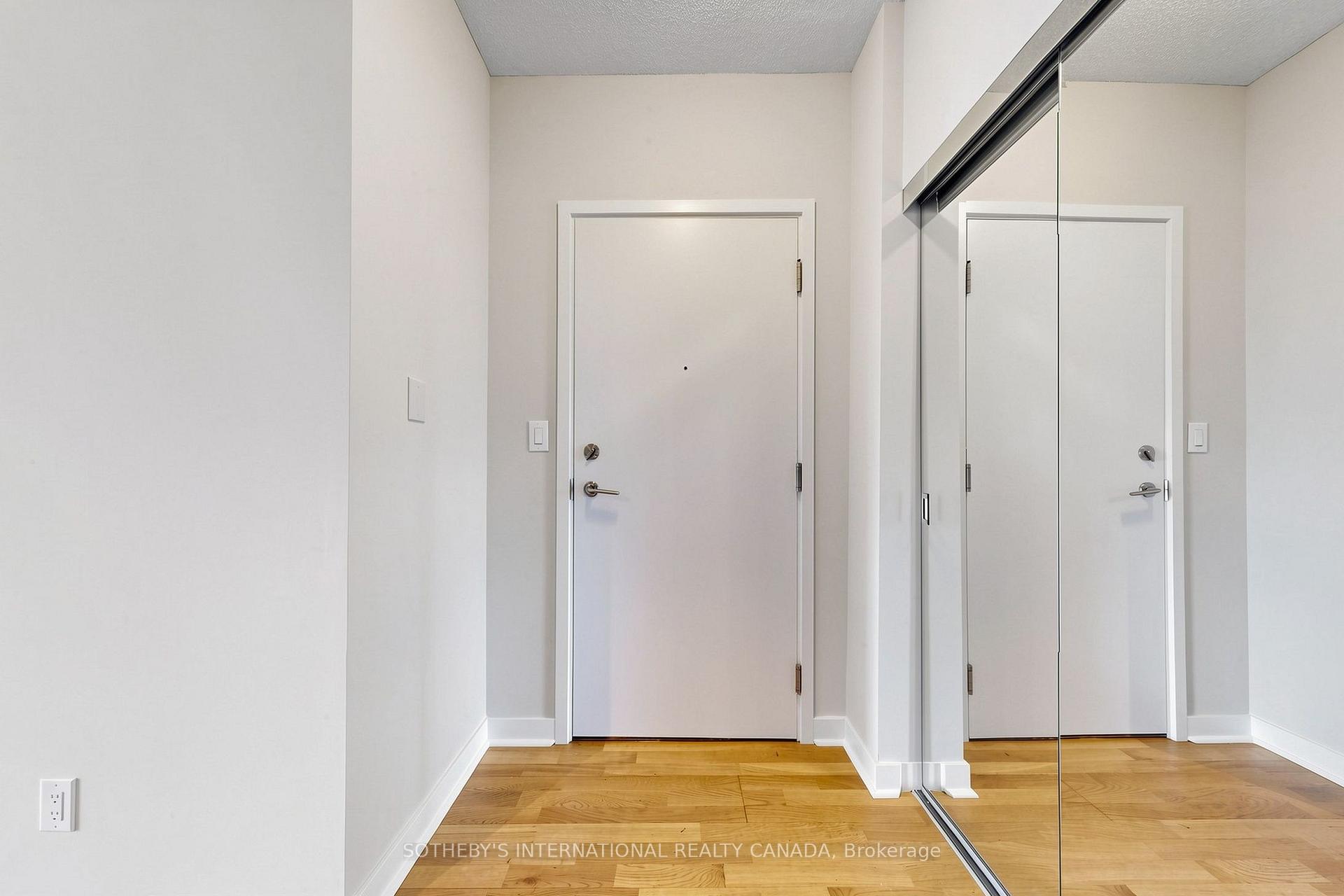 295 Adelaide Street W 3906, Toronto Unit: 3906