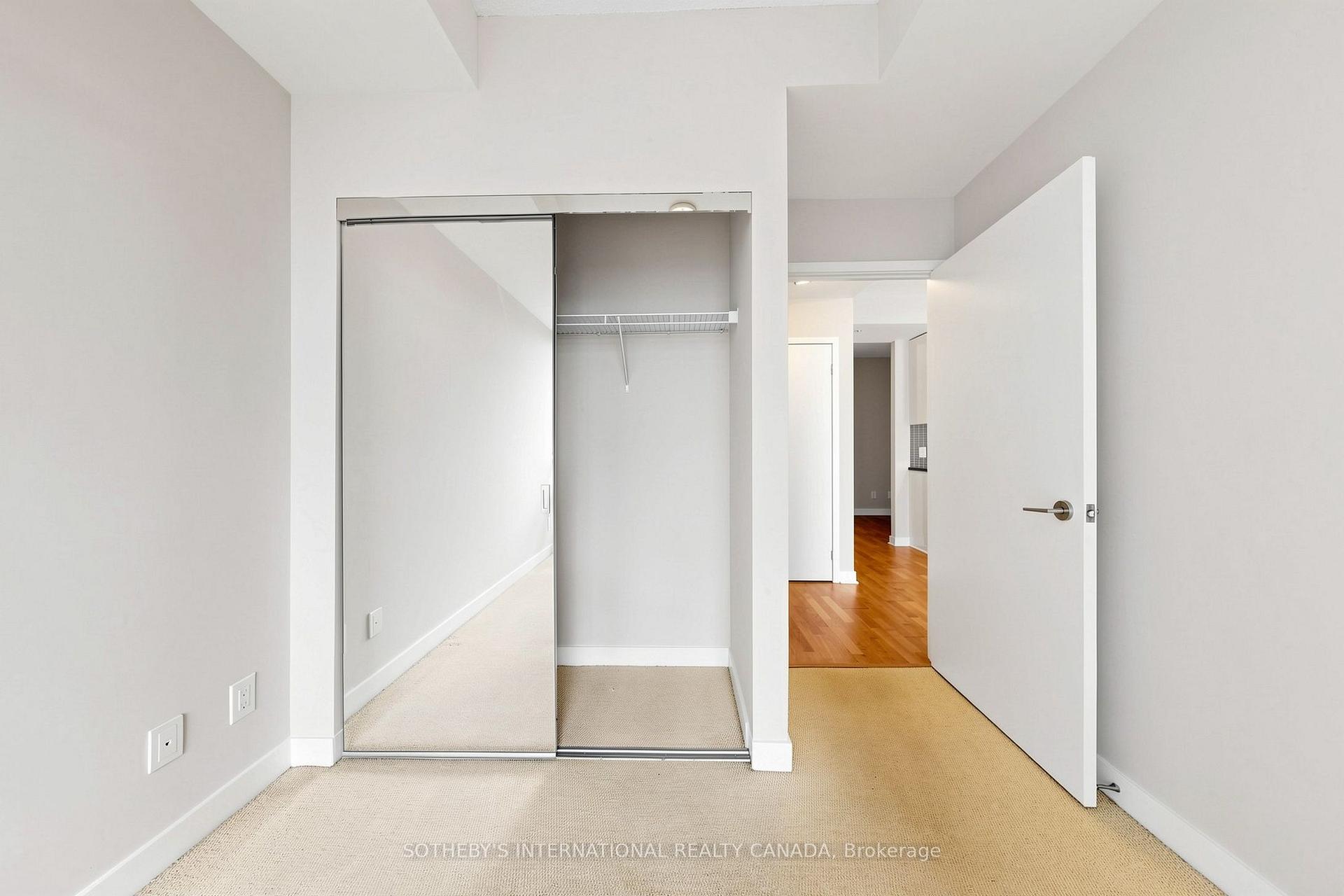 295 Adelaide Street W 3906, Toronto Unit: 3906