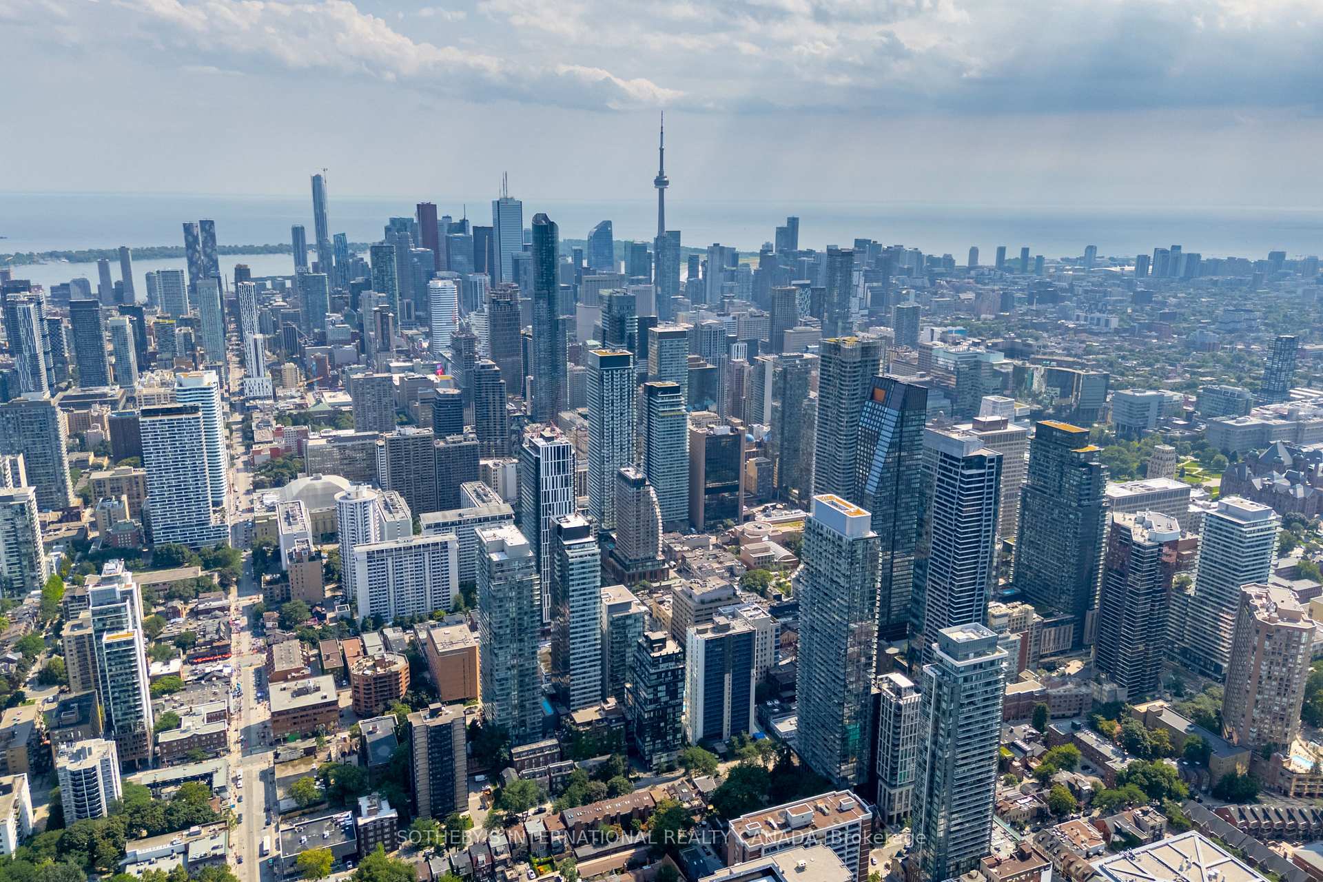 17 Dundonald Street 302, Toronto Unit: 302