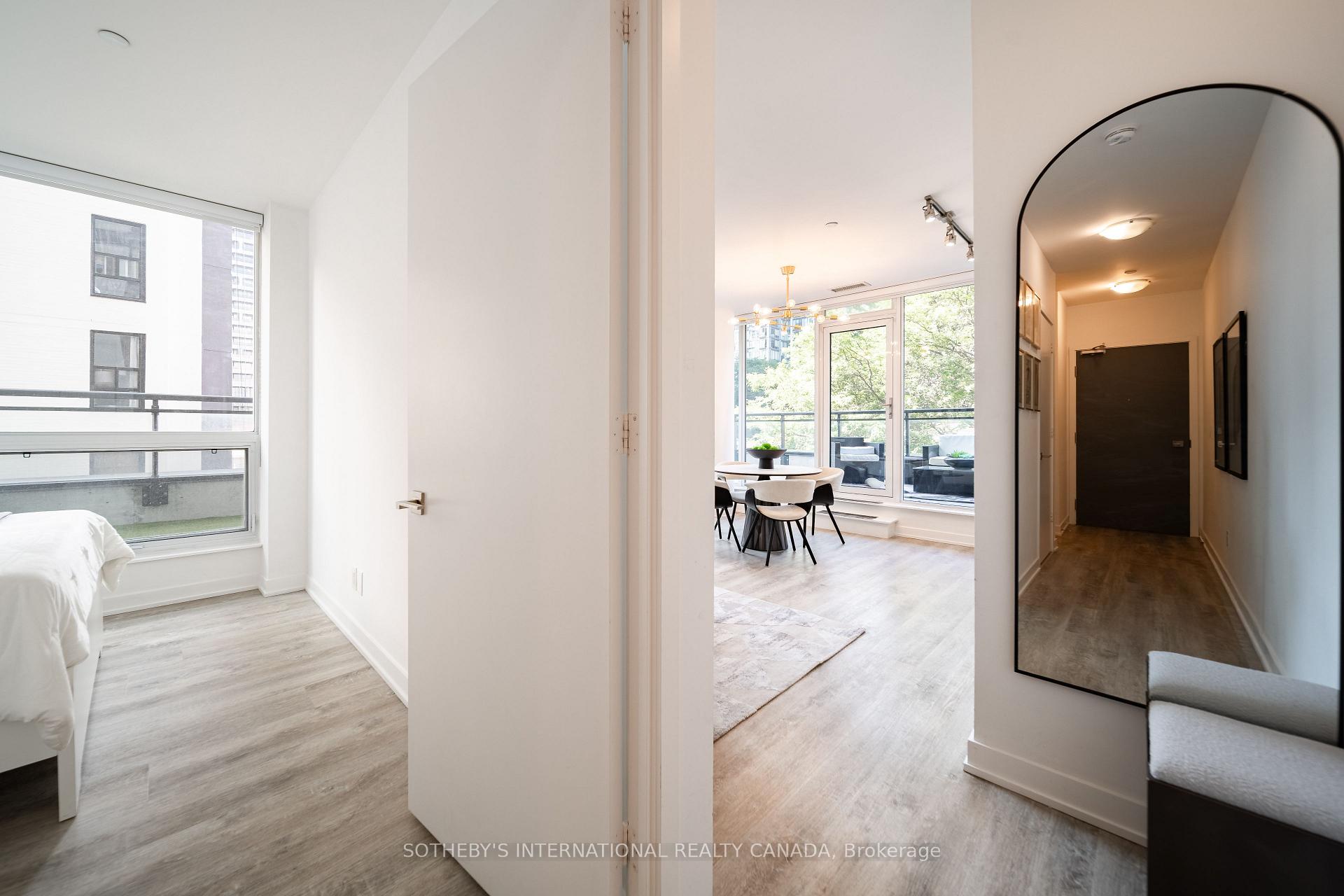 17 Dundonald Street 302, Toronto Unit: 302