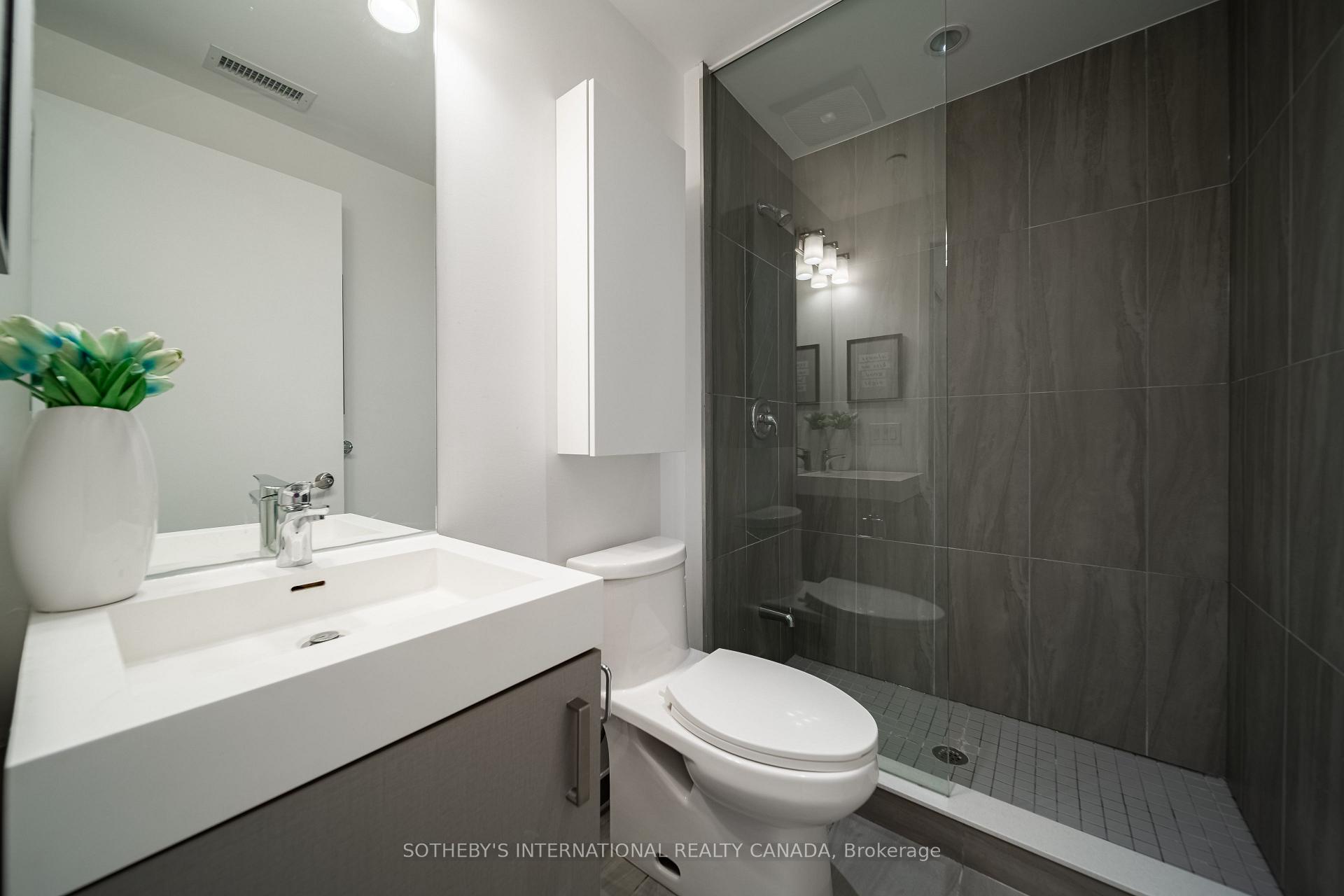 17 Dundonald Street 302, Toronto Unit: 302