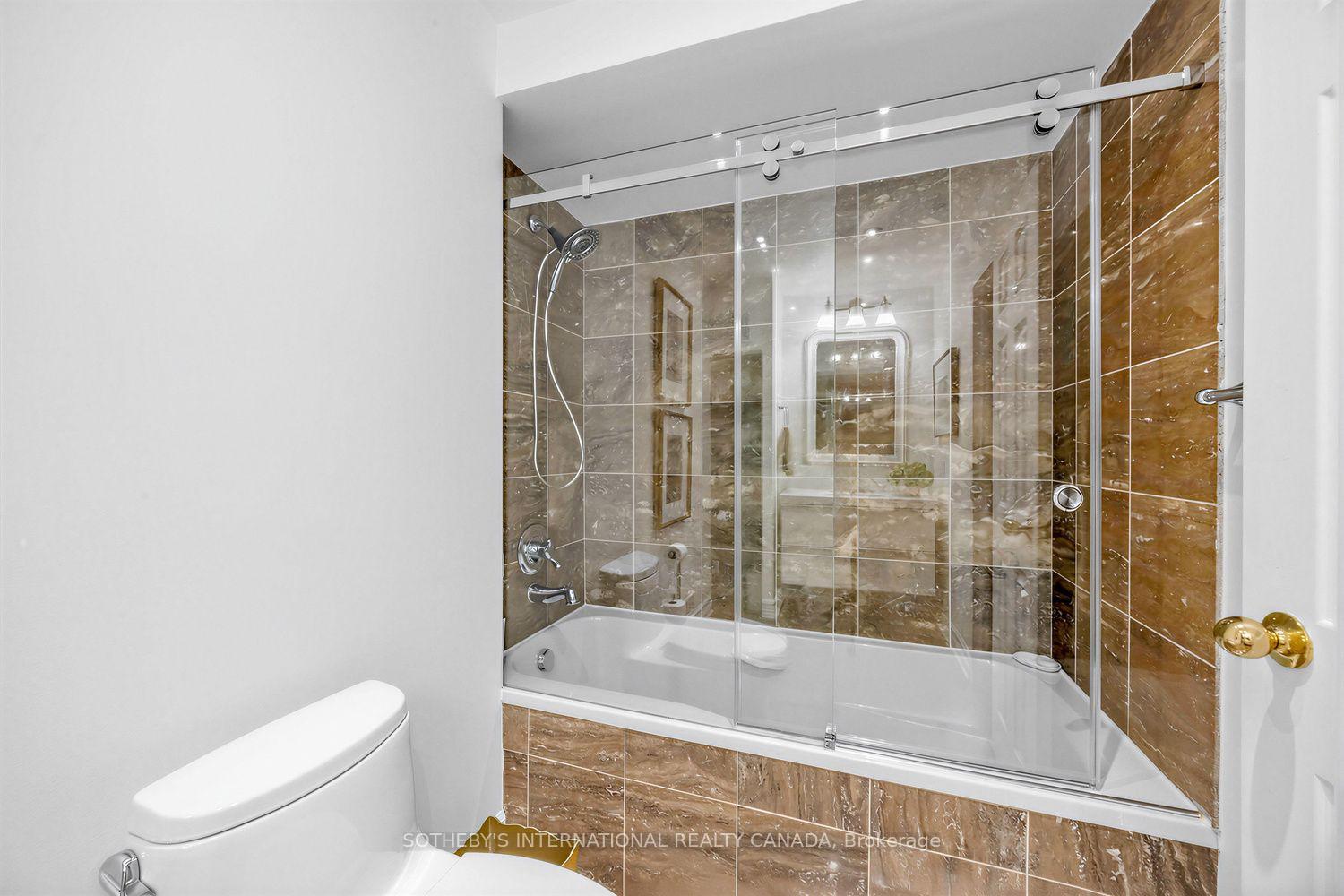 142 Pears Avenue A10, Toronto Unit: A10