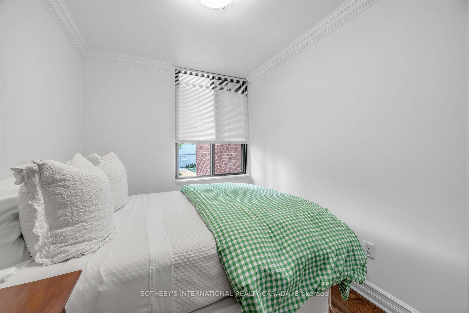 142 Pears Avenue A10, Toronto Unit: A10