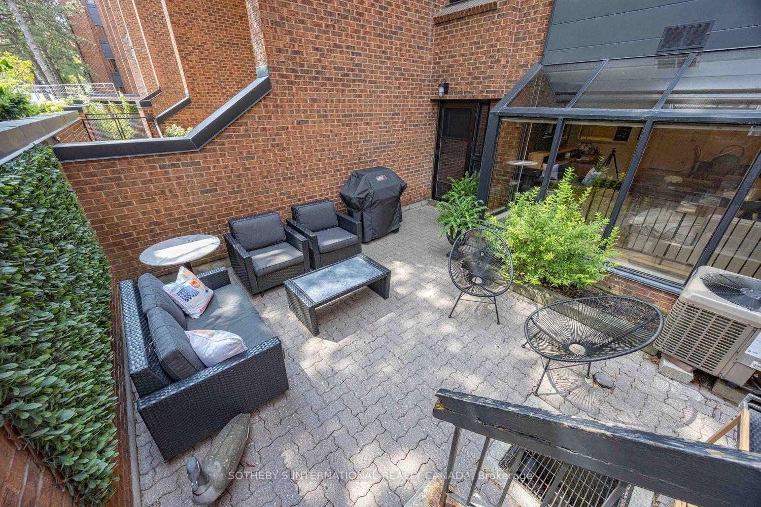 142 Pears Avenue A10, Toronto Unit: A10