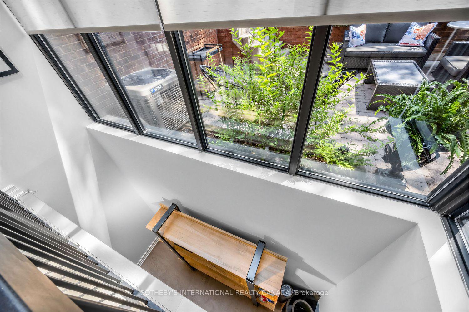 142 Pears Avenue A10, Toronto Unit: A10