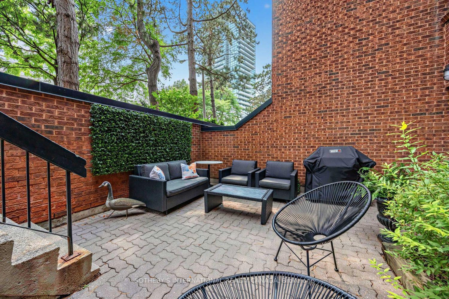 142 Pears Avenue A10, Toronto Unit: A10