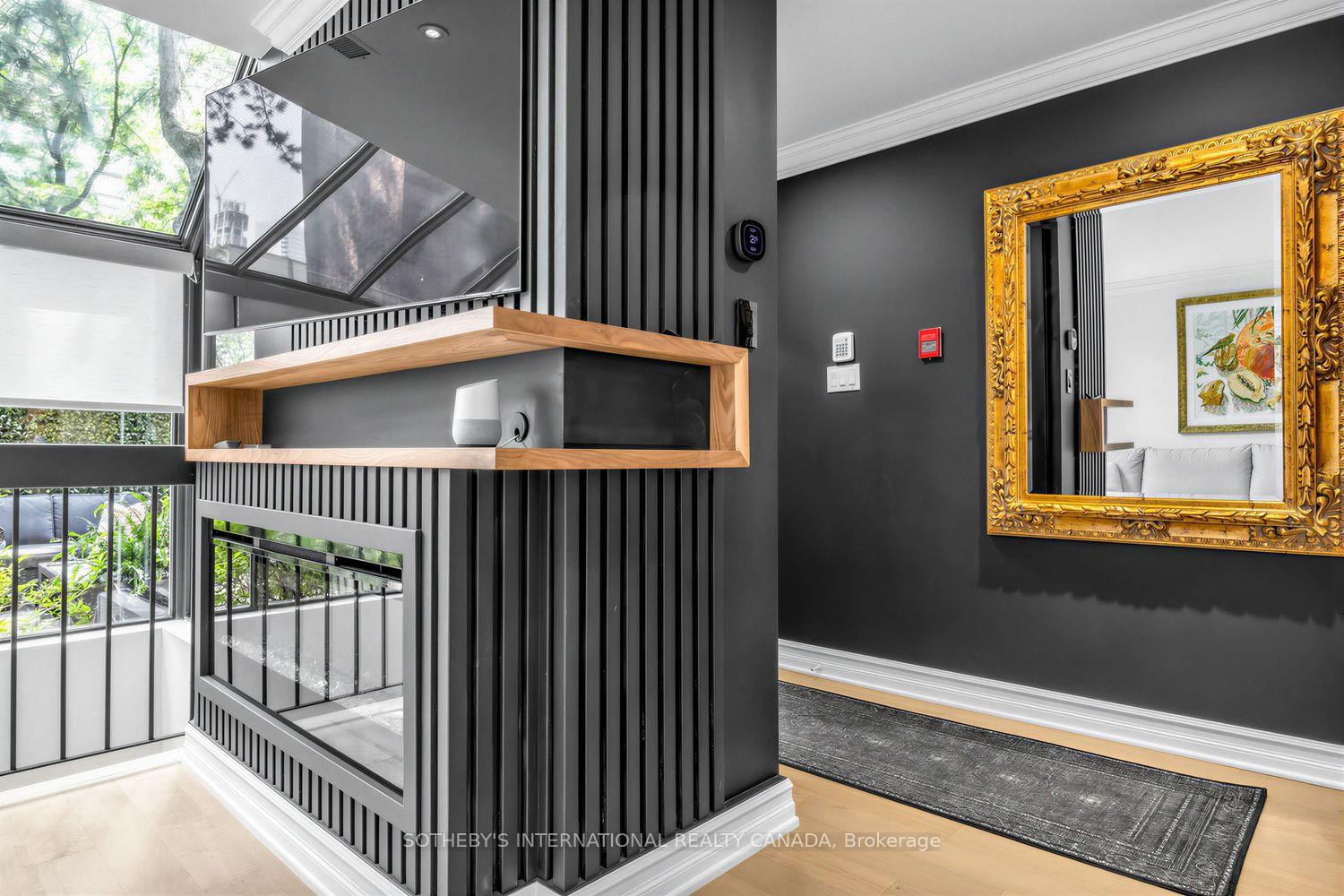 142 Pears Avenue A10, Toronto Unit: A10